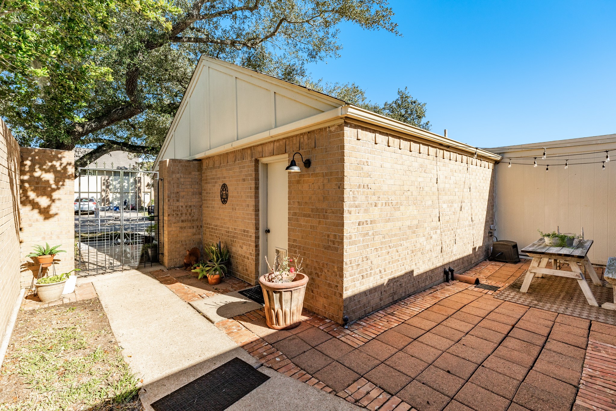 1814 Veranda Drive Property Photo 4