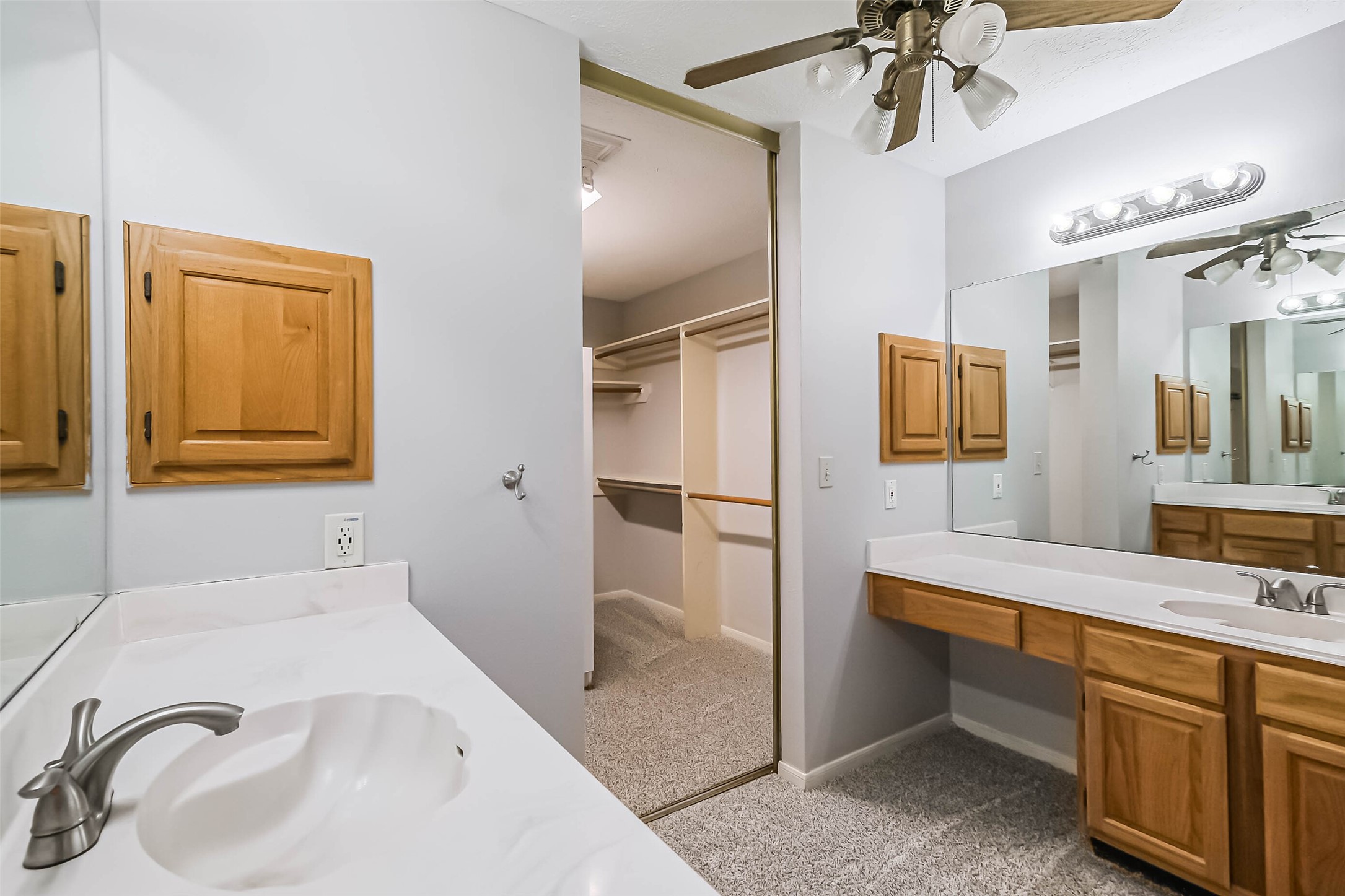 10218 Hedge Way Drive Property Photo 37