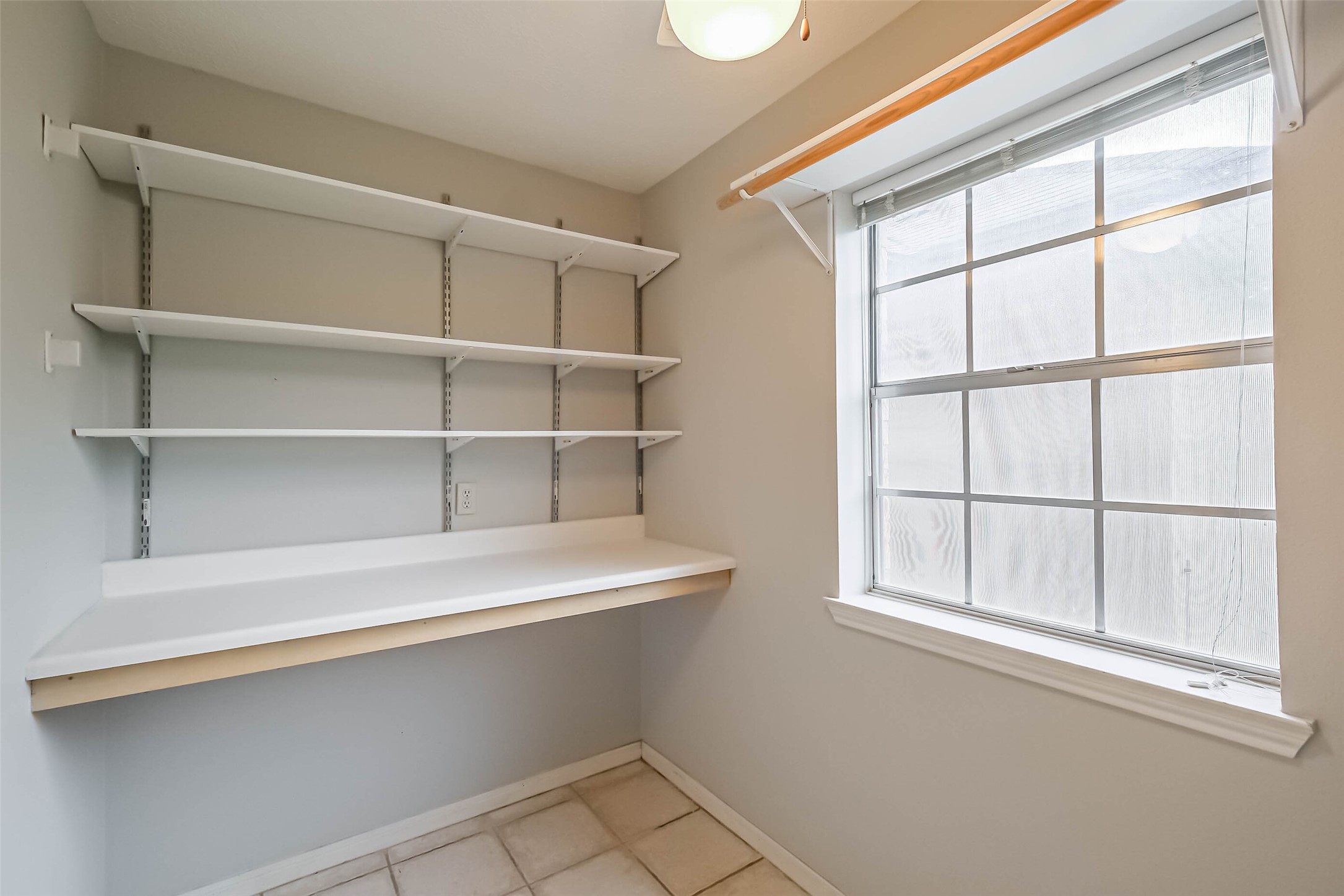 10218 Hedge Way Drive Property Photo 46