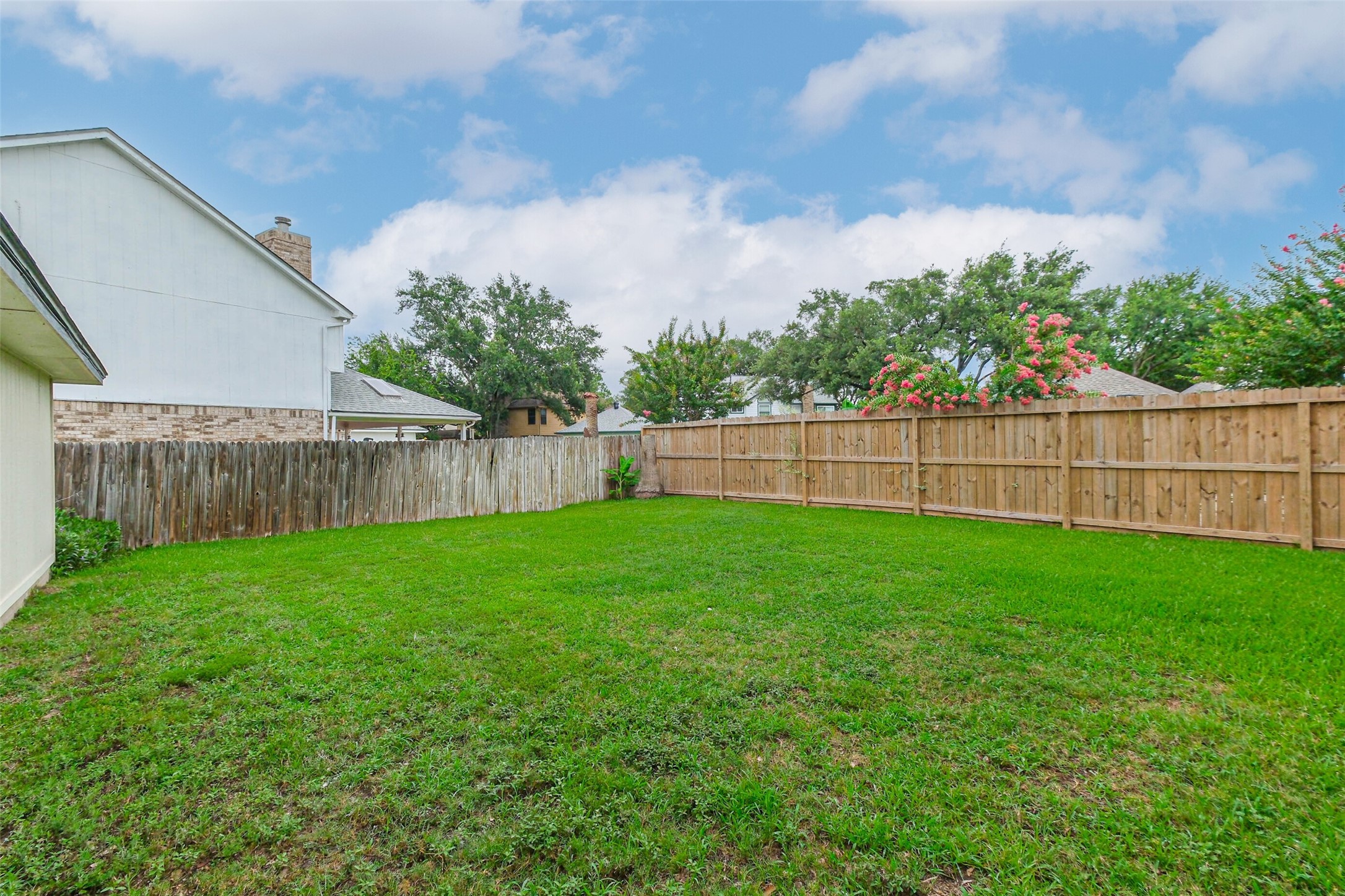 10218 Hedge Way Drive Property Photo 48