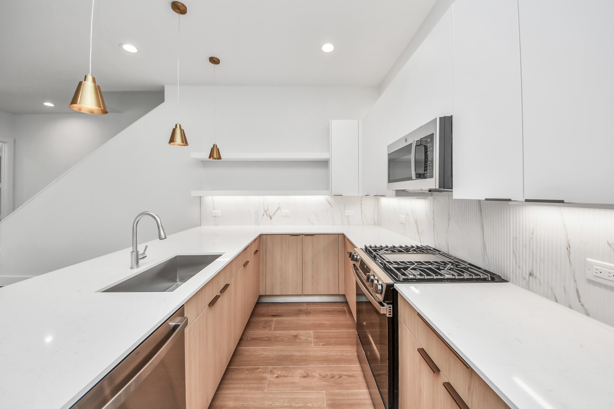 2216 Via Cami Property Photo 4