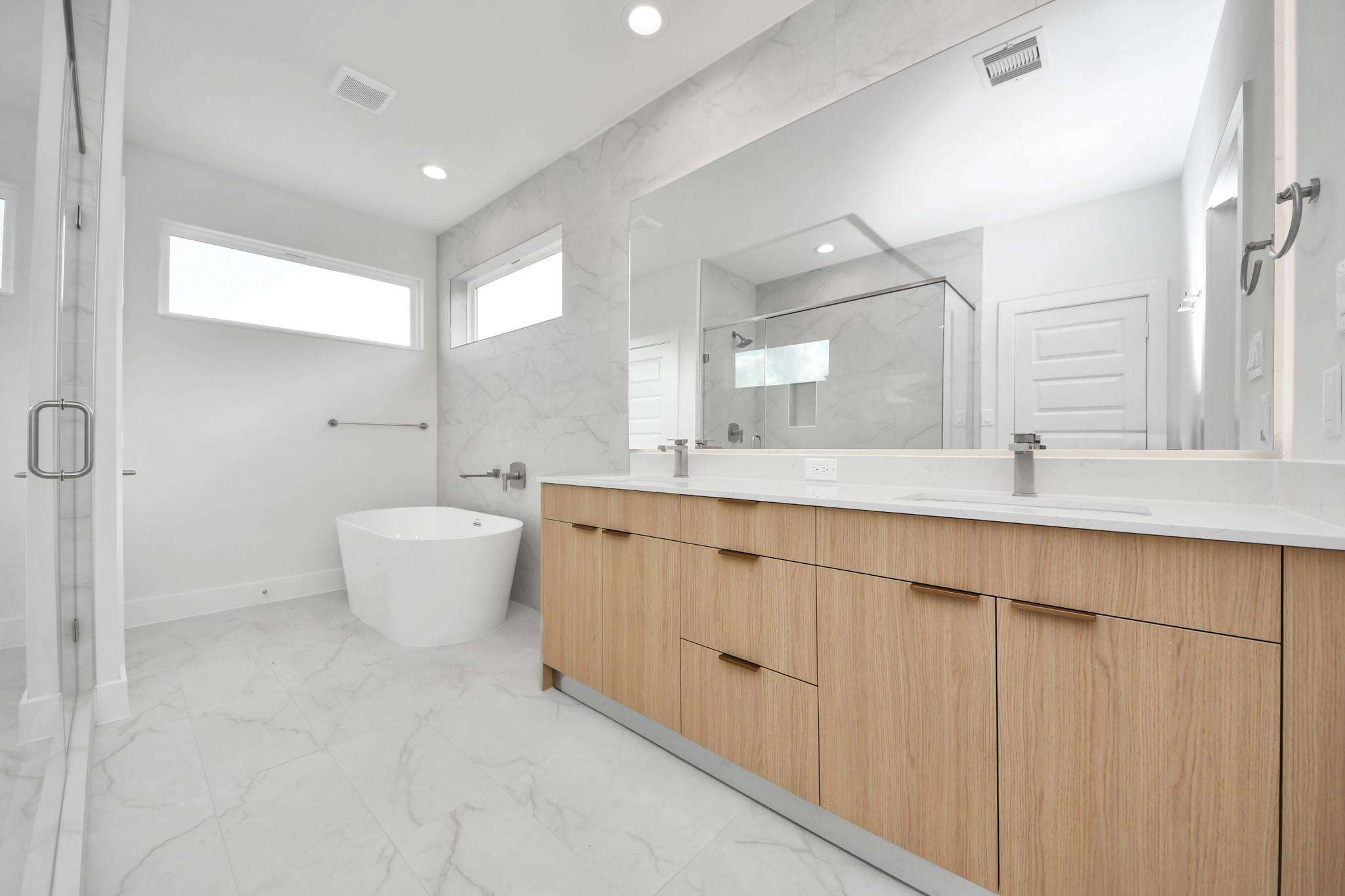 2216 Via Cami Property Photo 18
