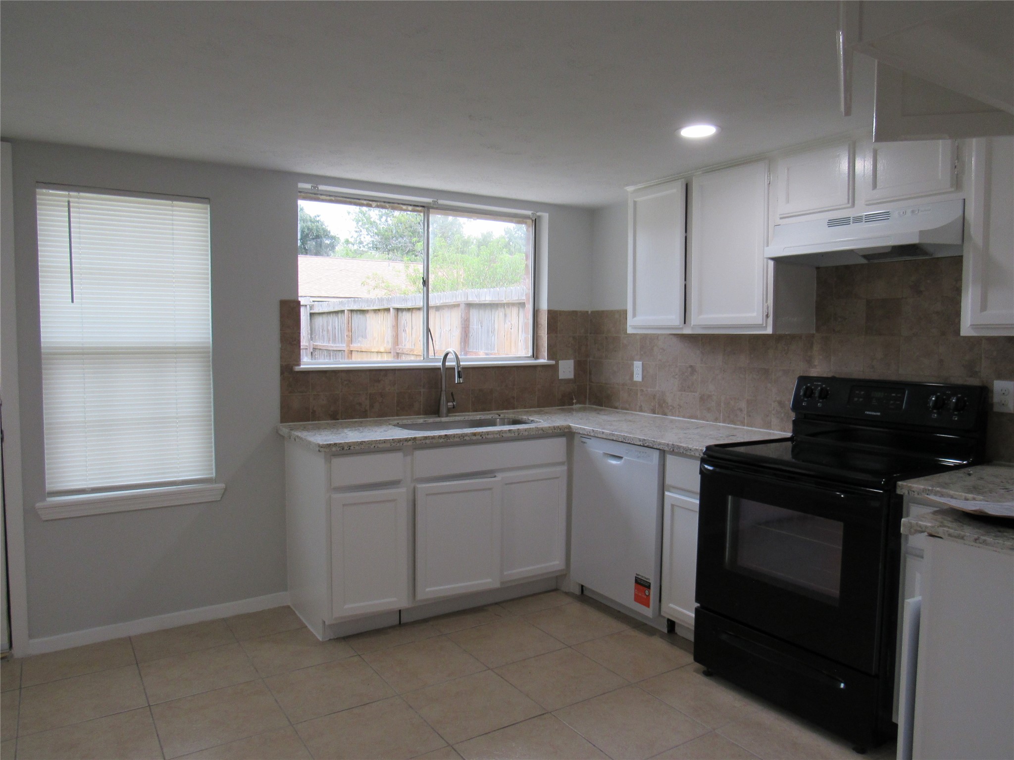 8619 Little River Road Property Photo 1