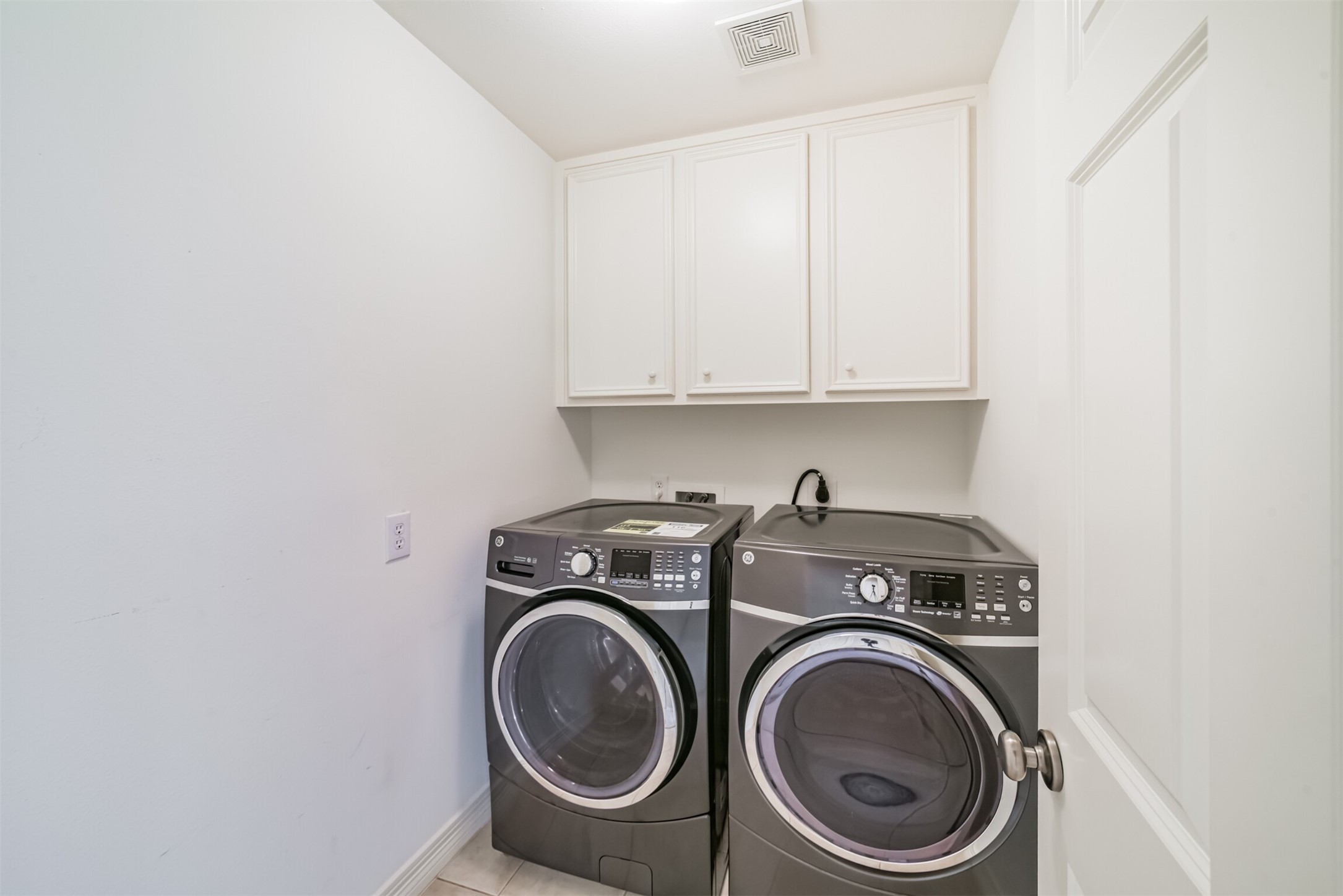 227 Mcgowen Street Property Photo 20