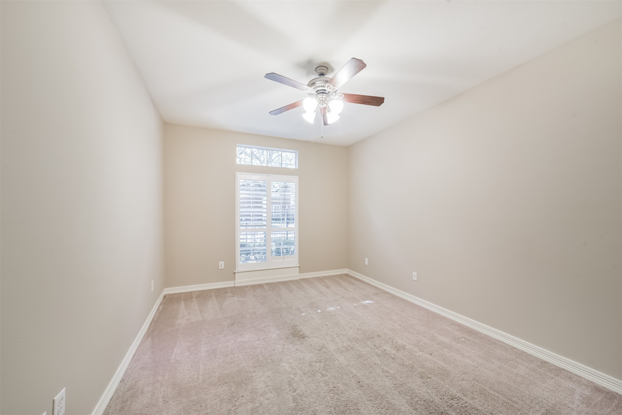 227 Mcgowen Street Property Photo 23