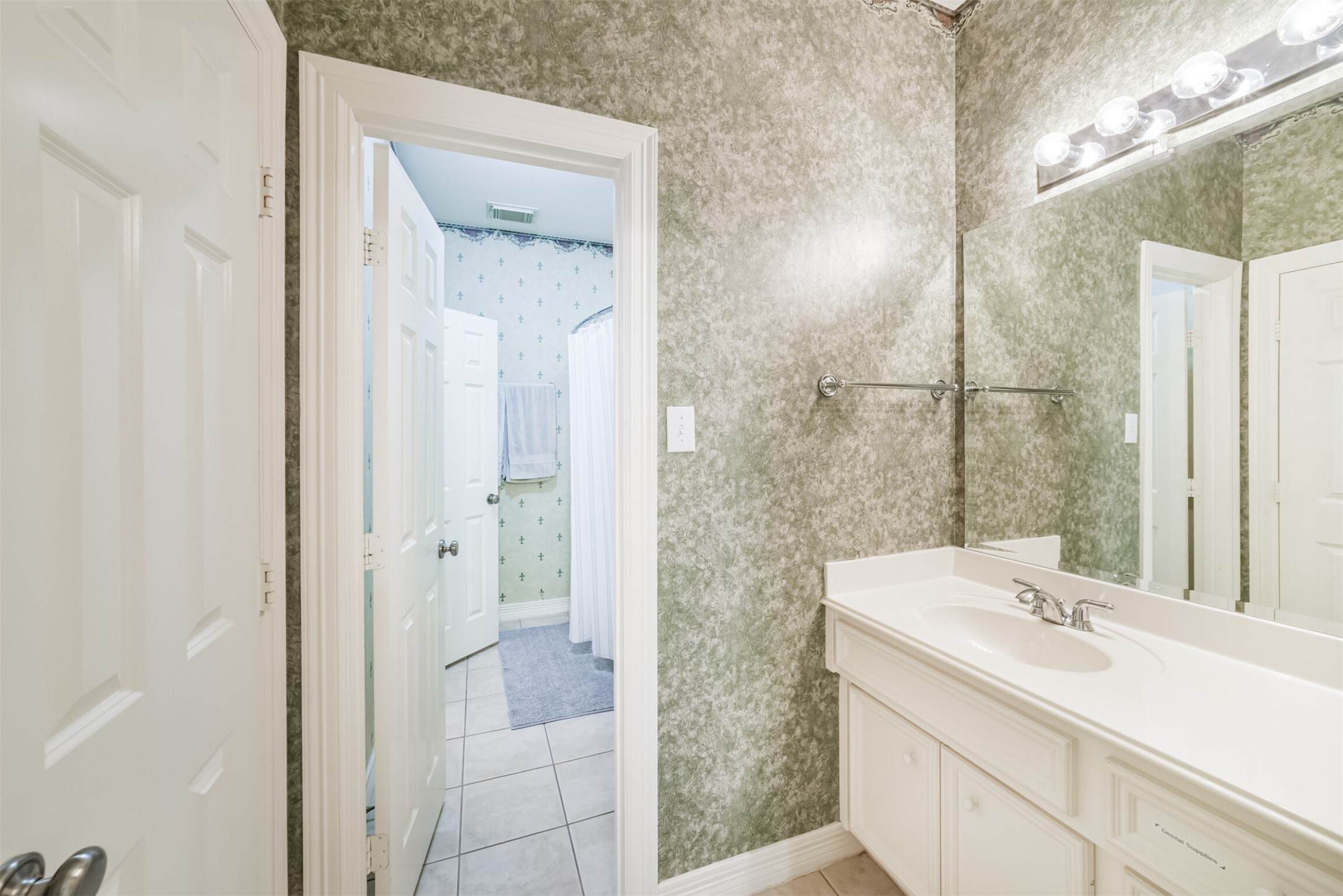 227 Mcgowen Street Property Photo 24