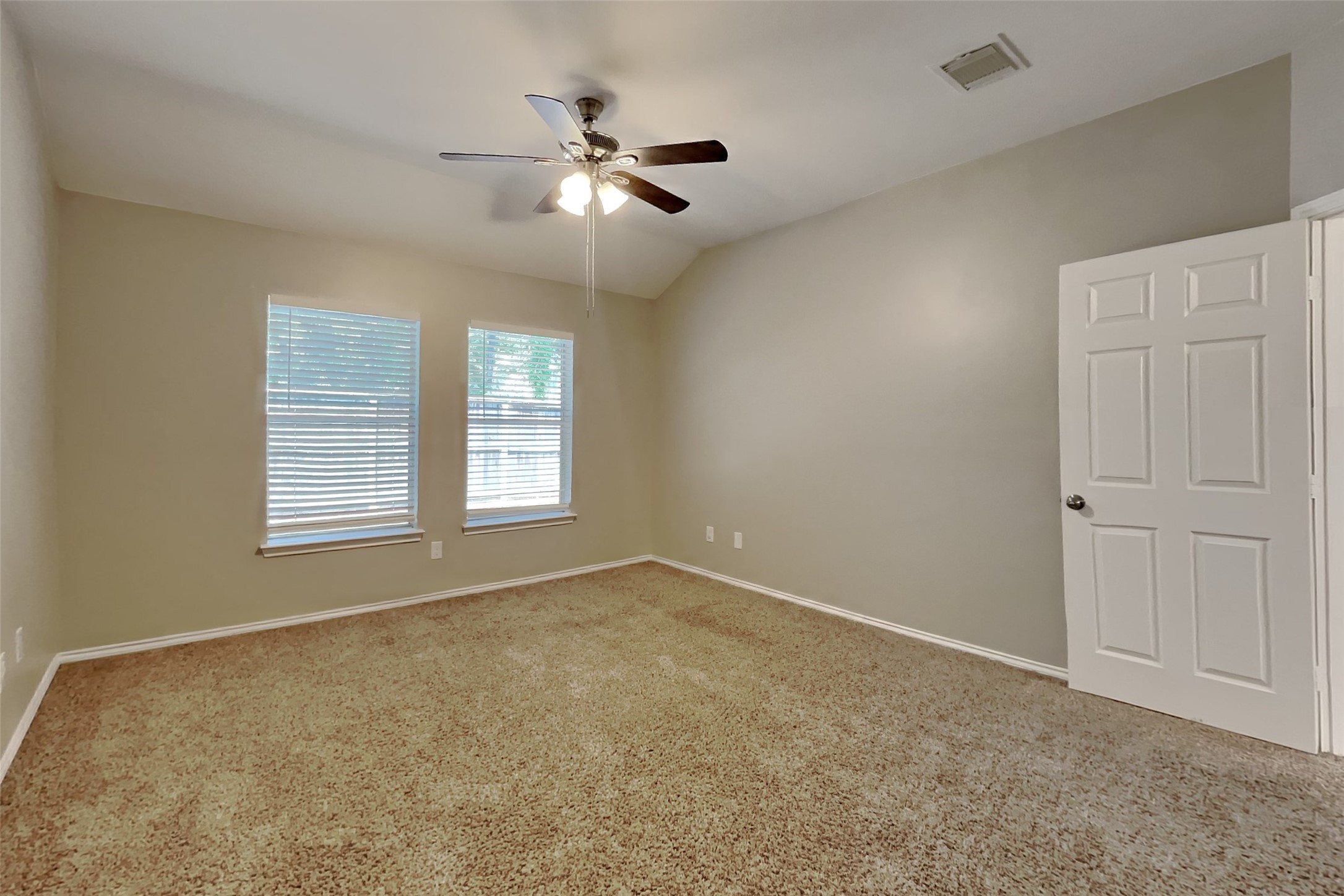 26873 Manor Falls Drive Property Photo 8