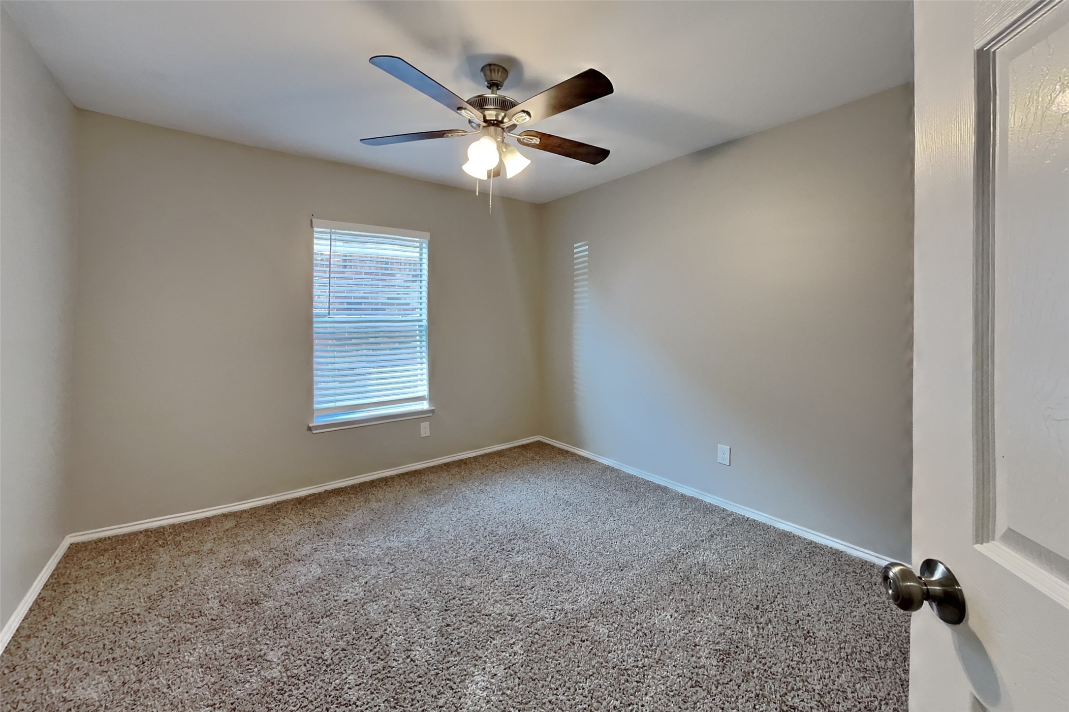 26873 Manor Falls Drive Property Photo 12