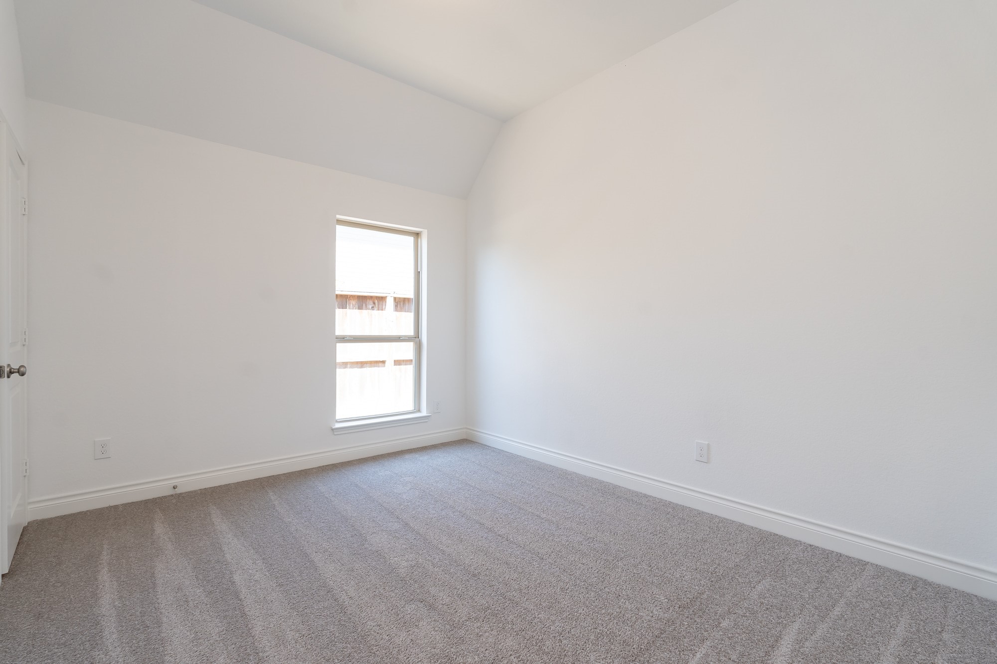 28503 Damon Creek Lane Property Photo 12