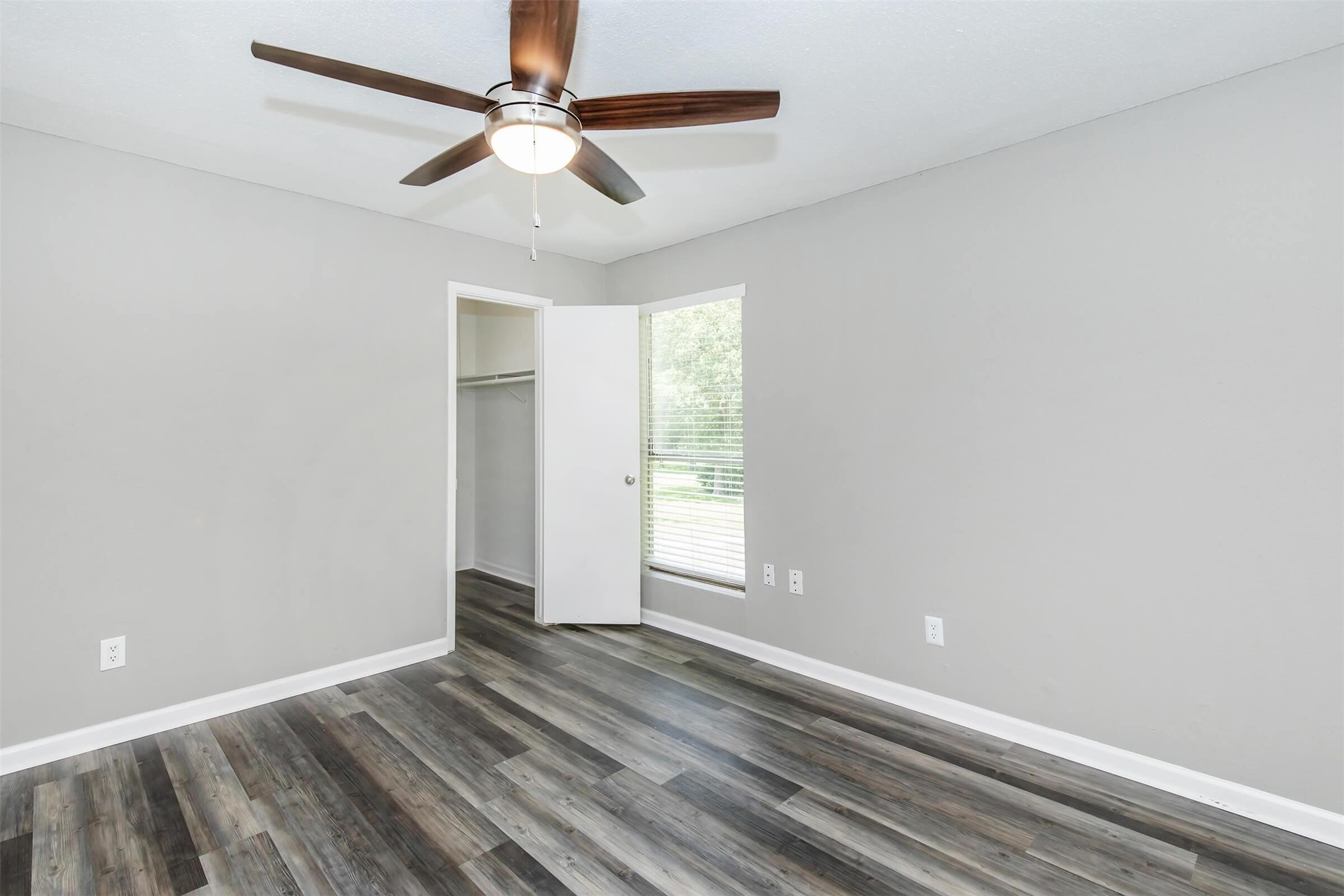 18001 Cypress Trace Road 404 Property Photo 9