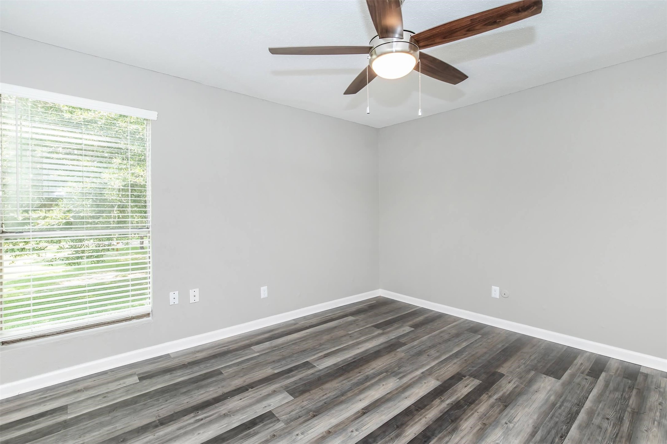 18001 Cypress Trace Road 404 Property Photo 10