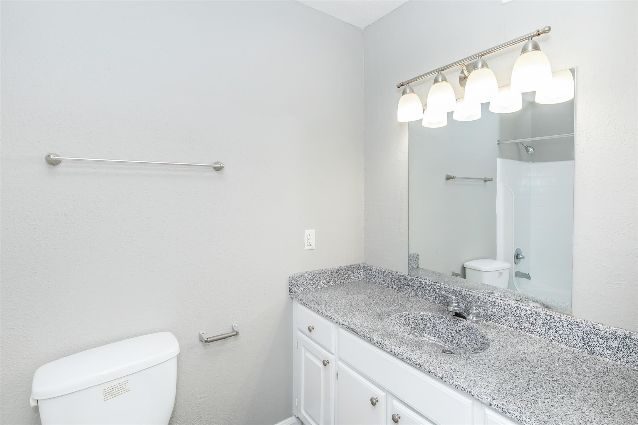 18001 Cypress Trace Road 404 Property Photo 12