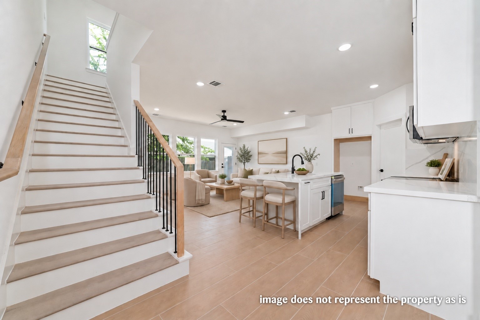1811 N Spring Dr 7 Property Photo 4