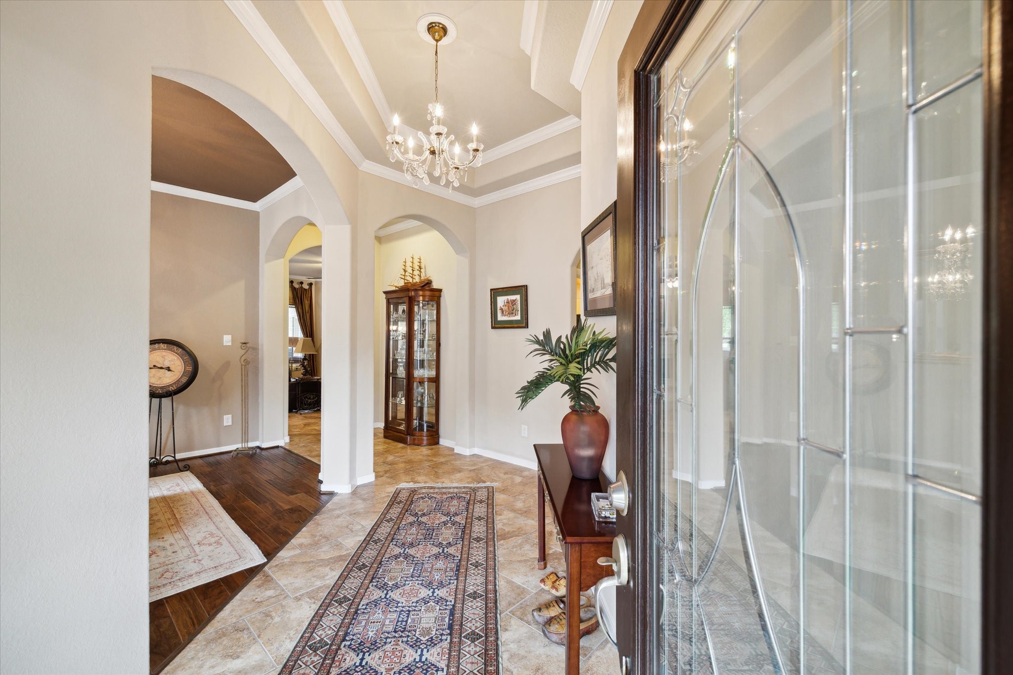 20289 Southwood Oaks Drive Property Photo 3