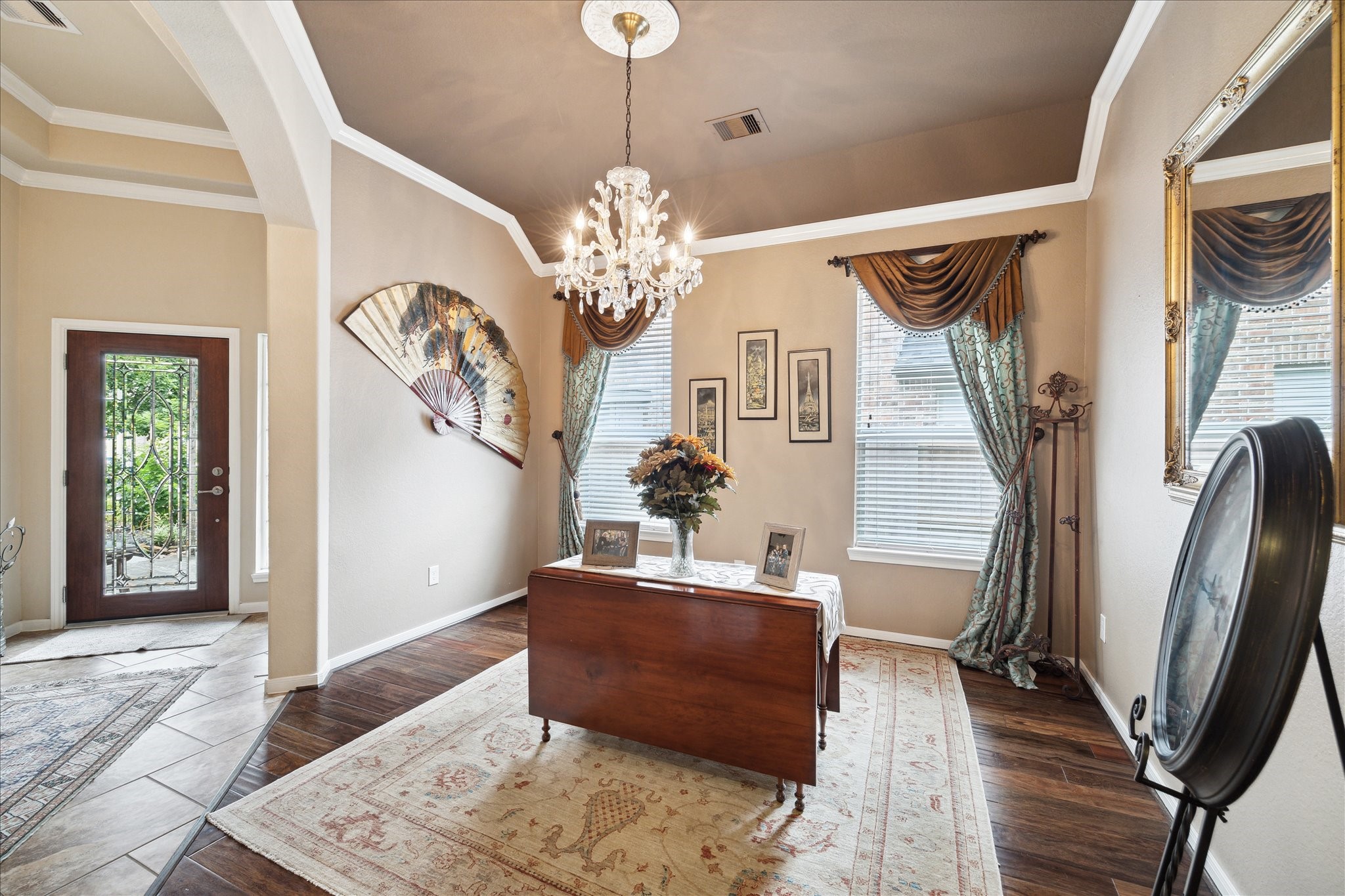 20289 Southwood Oaks Drive Property Photo 5