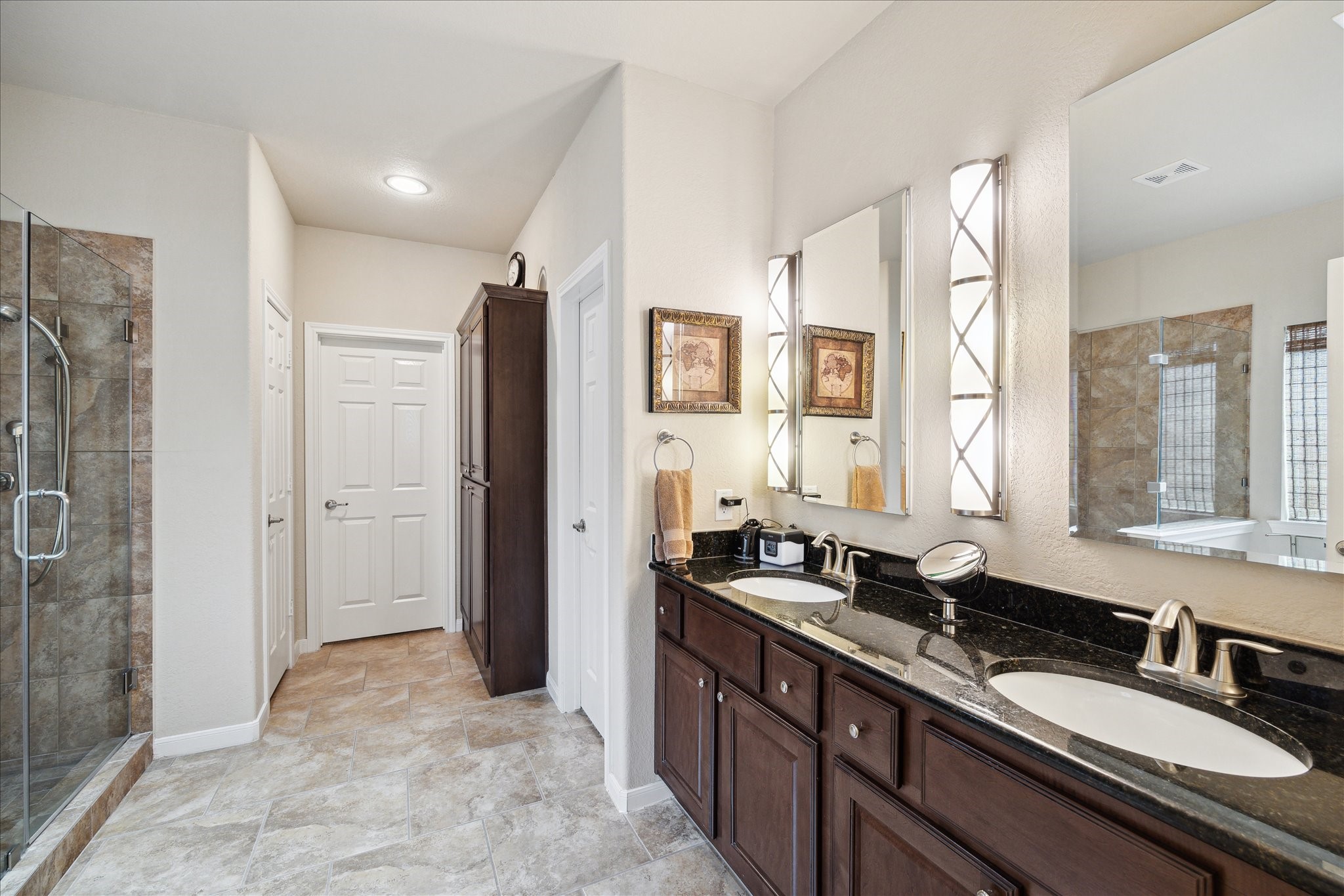 20289 Southwood Oaks Drive Property Photo 12