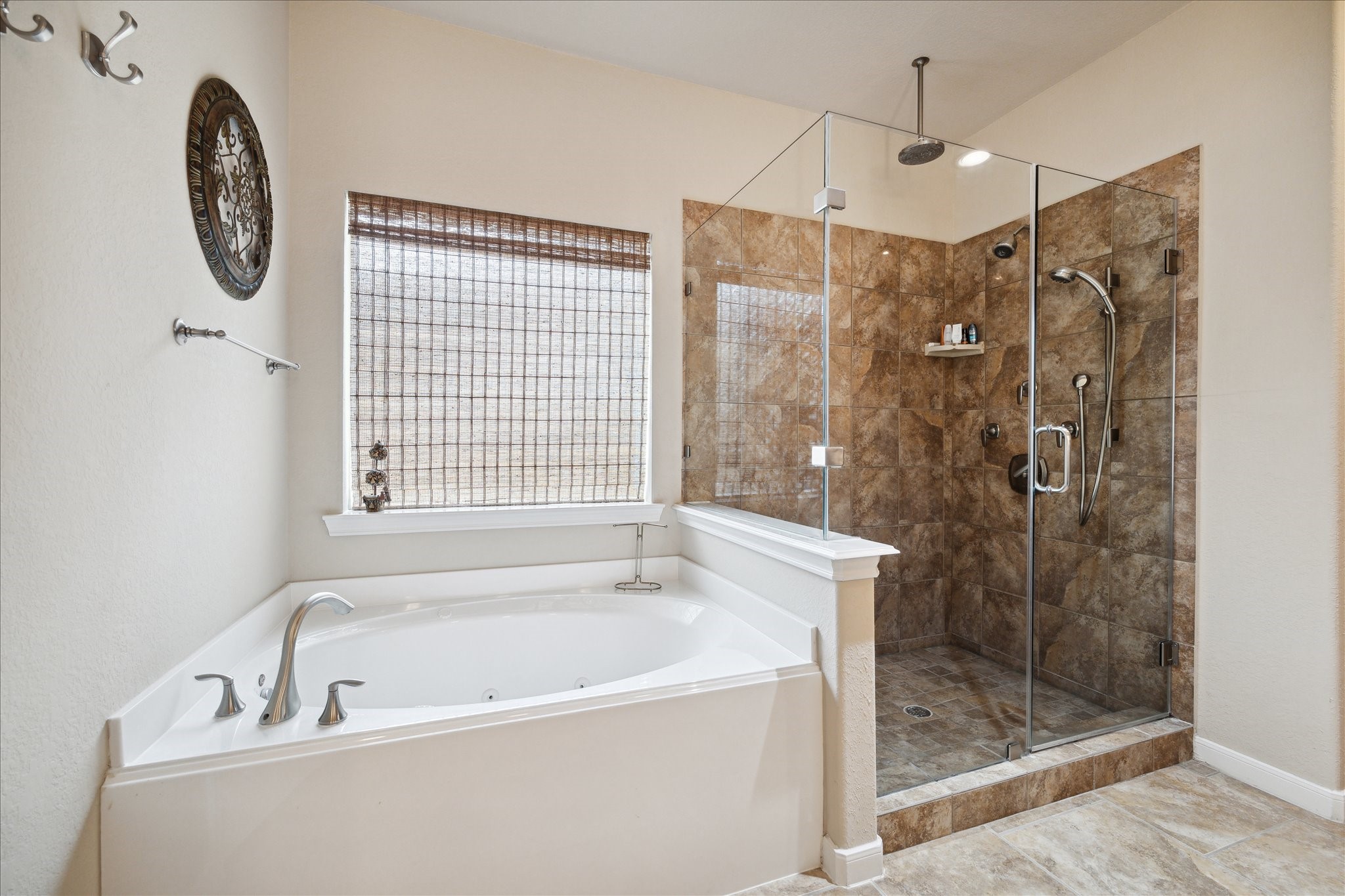20289 Southwood Oaks Drive Property Photo 13
