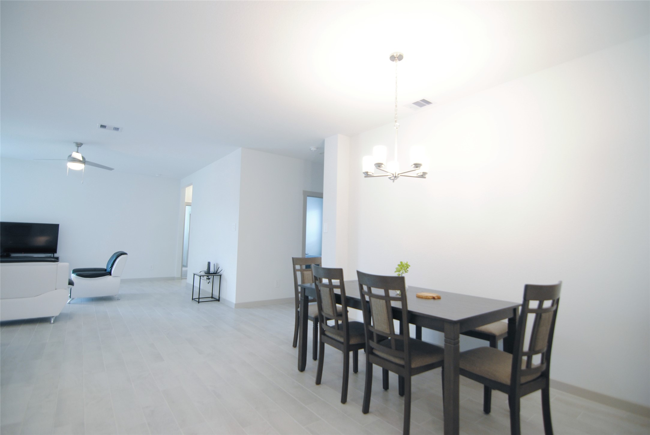 29207 Pikes Peak Drive Property Photo 4