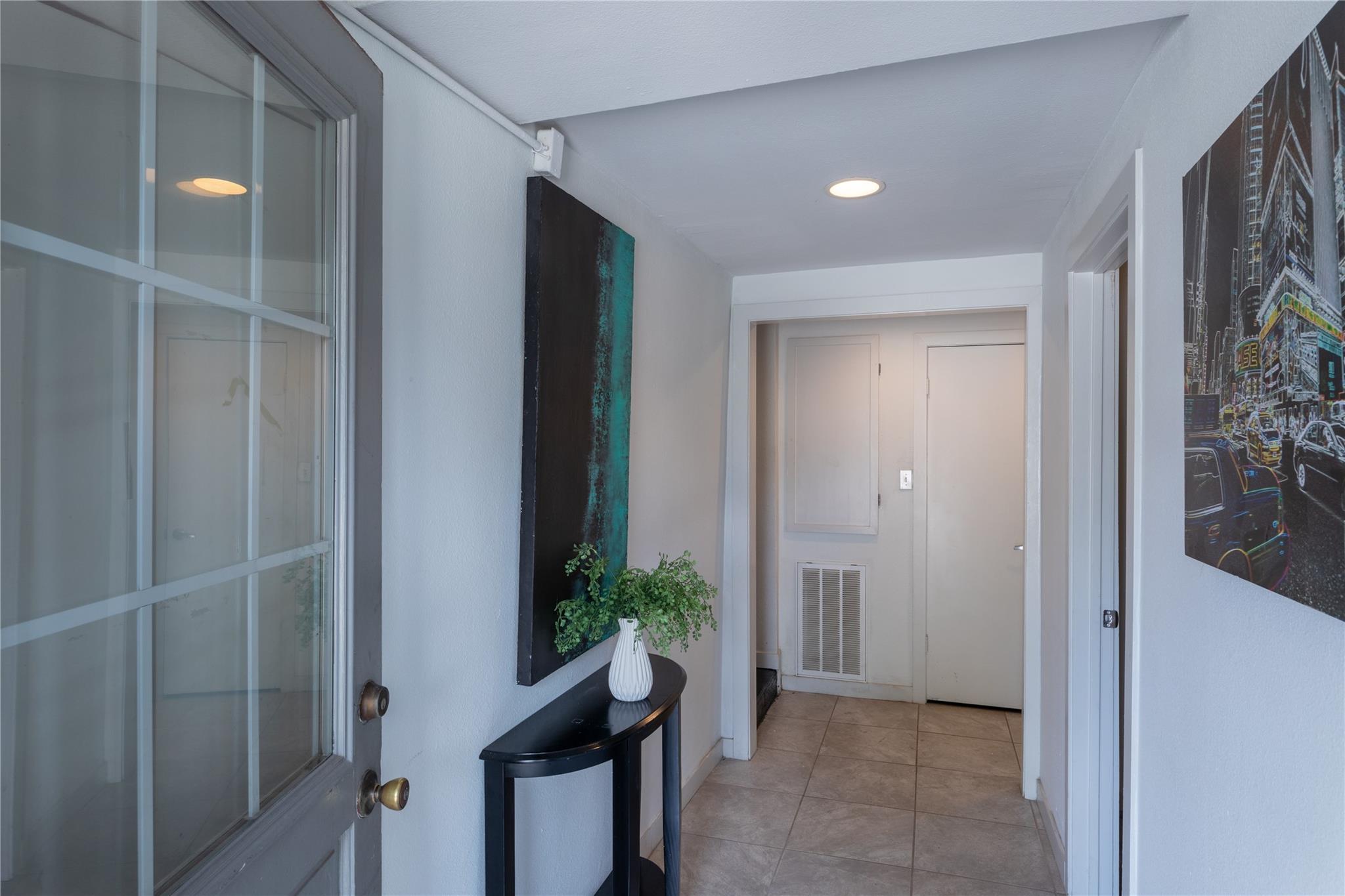 3312-1 Greenbriar Drive Property Photo 13