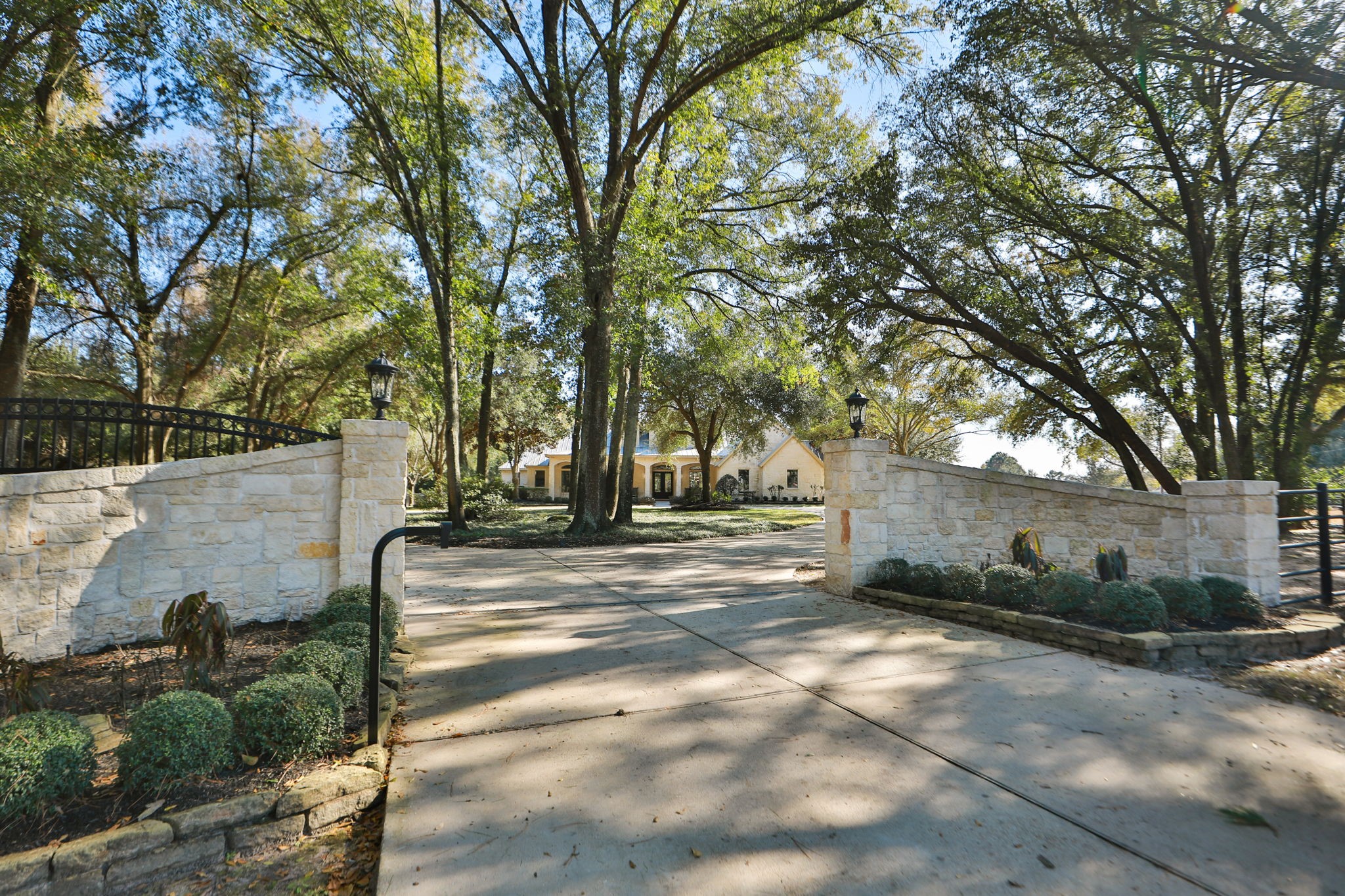15601 Brown Road Property Photo 2