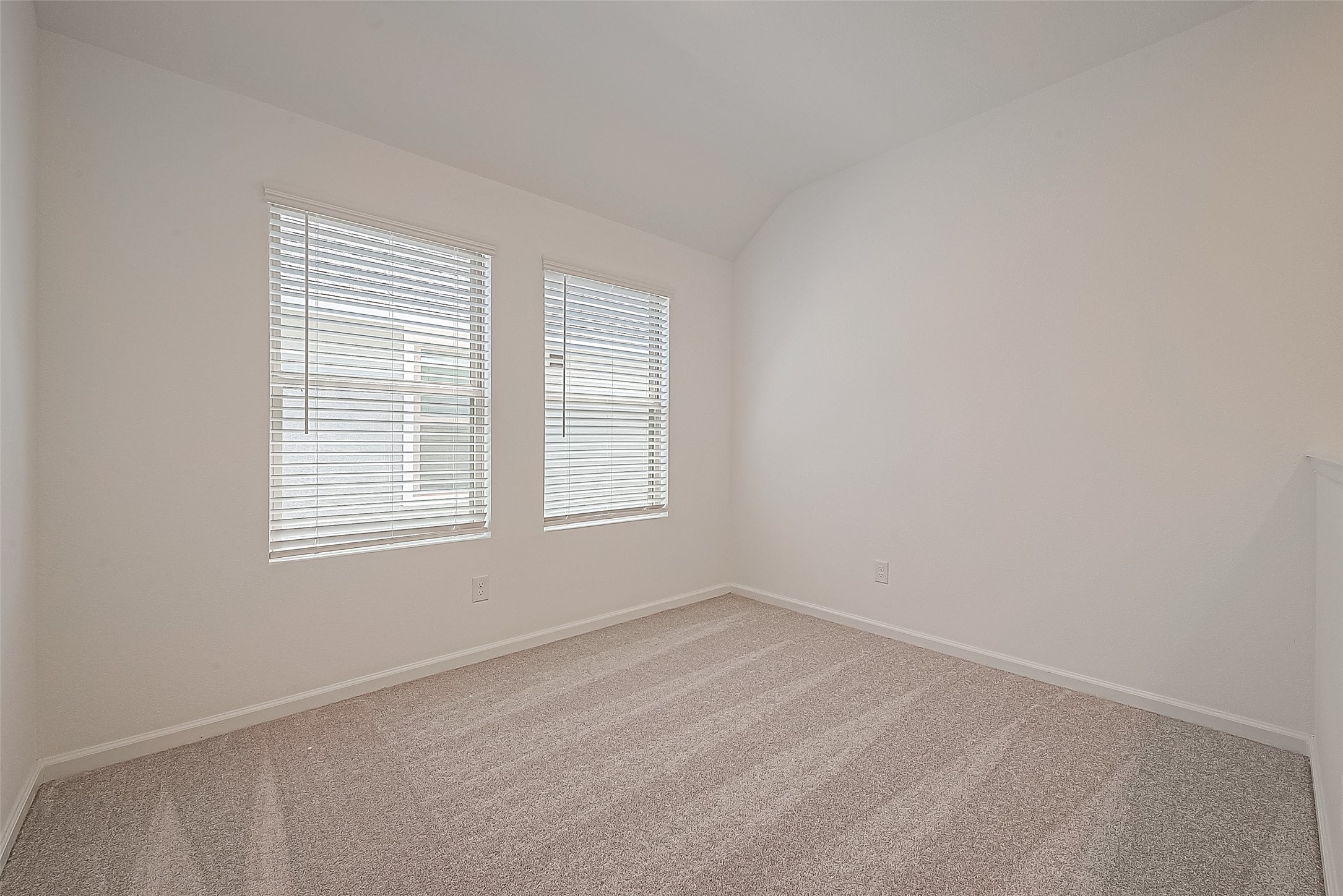 5554 Amber Brook Lane Property Photo 17