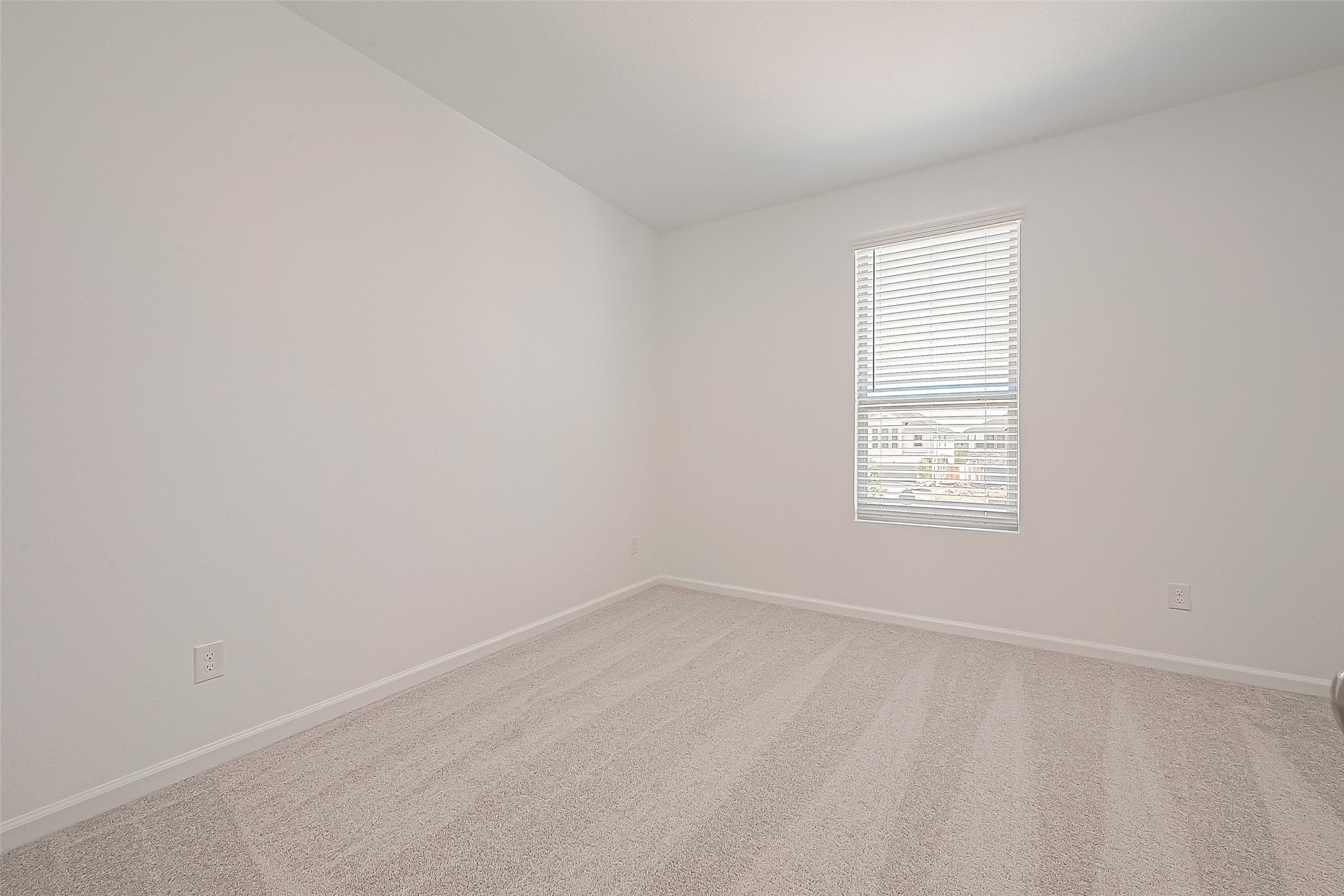 5554 Amber Brook Lane Property Photo 27