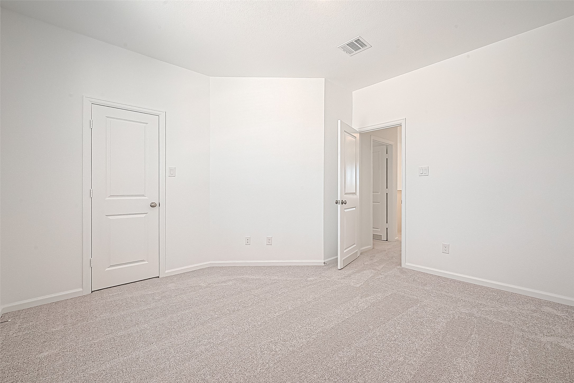 5554 Amber Brook Lane Property Photo 28