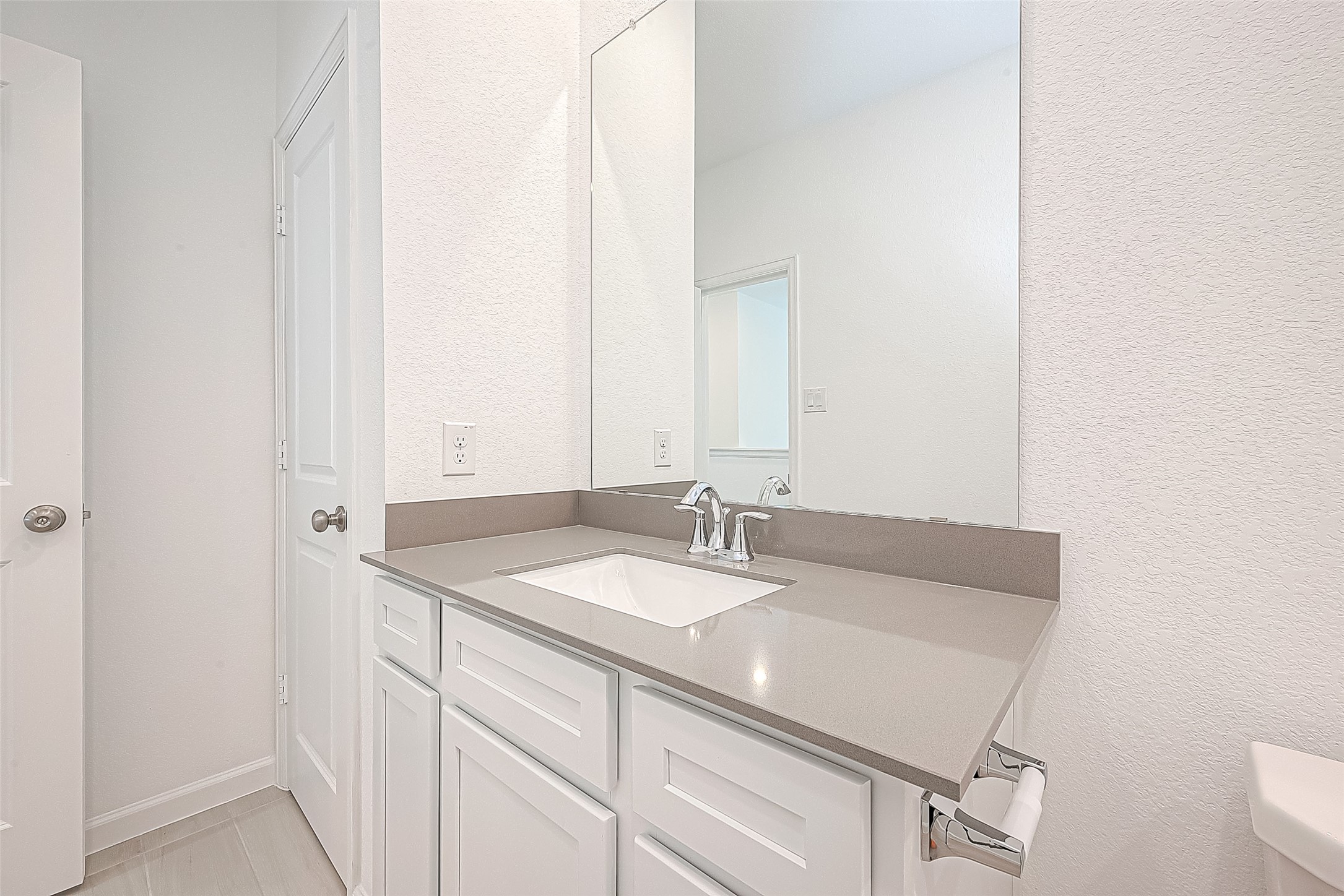 5554 Amber Brook Lane Property Photo 30