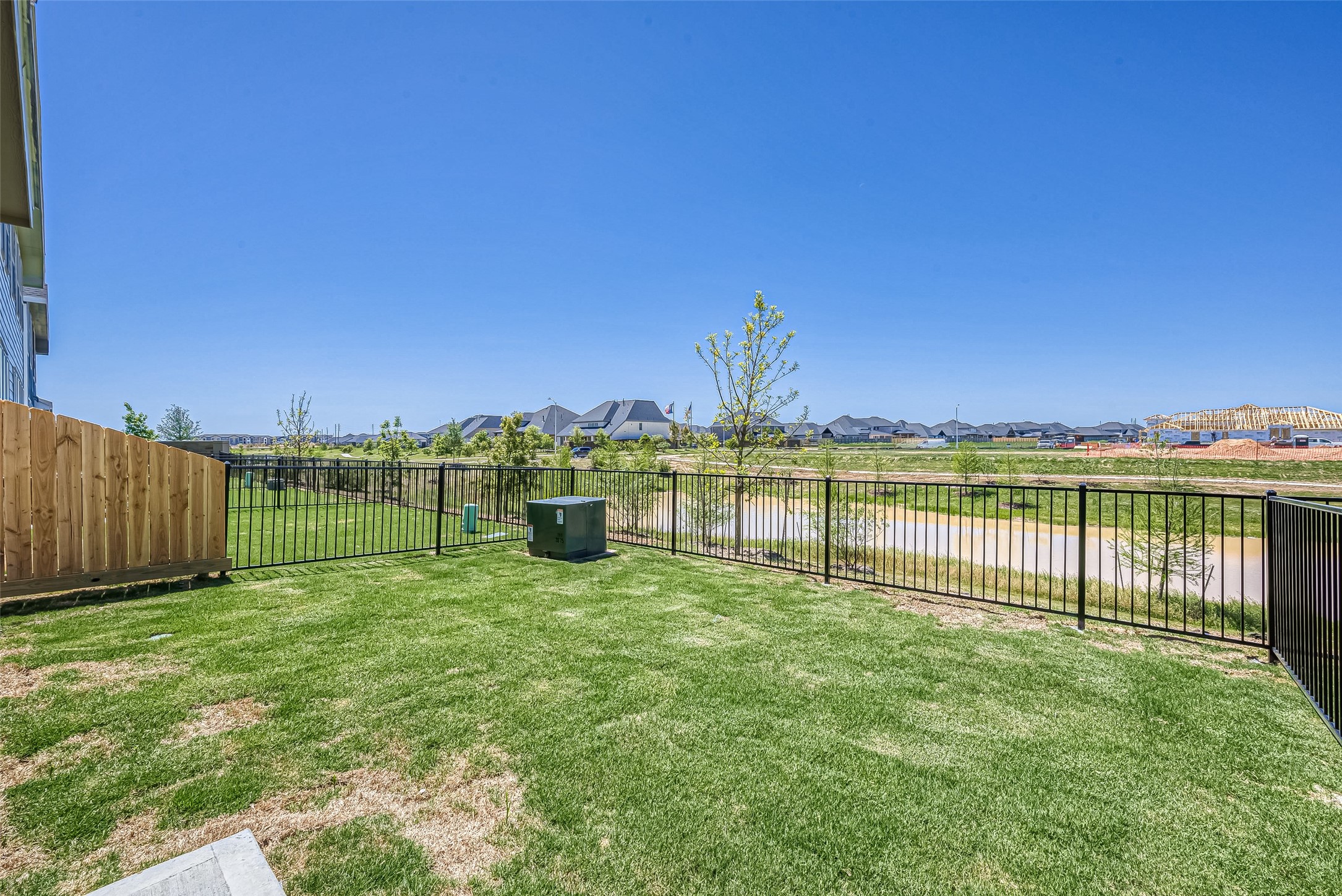 5554 Amber Brook Lane Property Photo 34