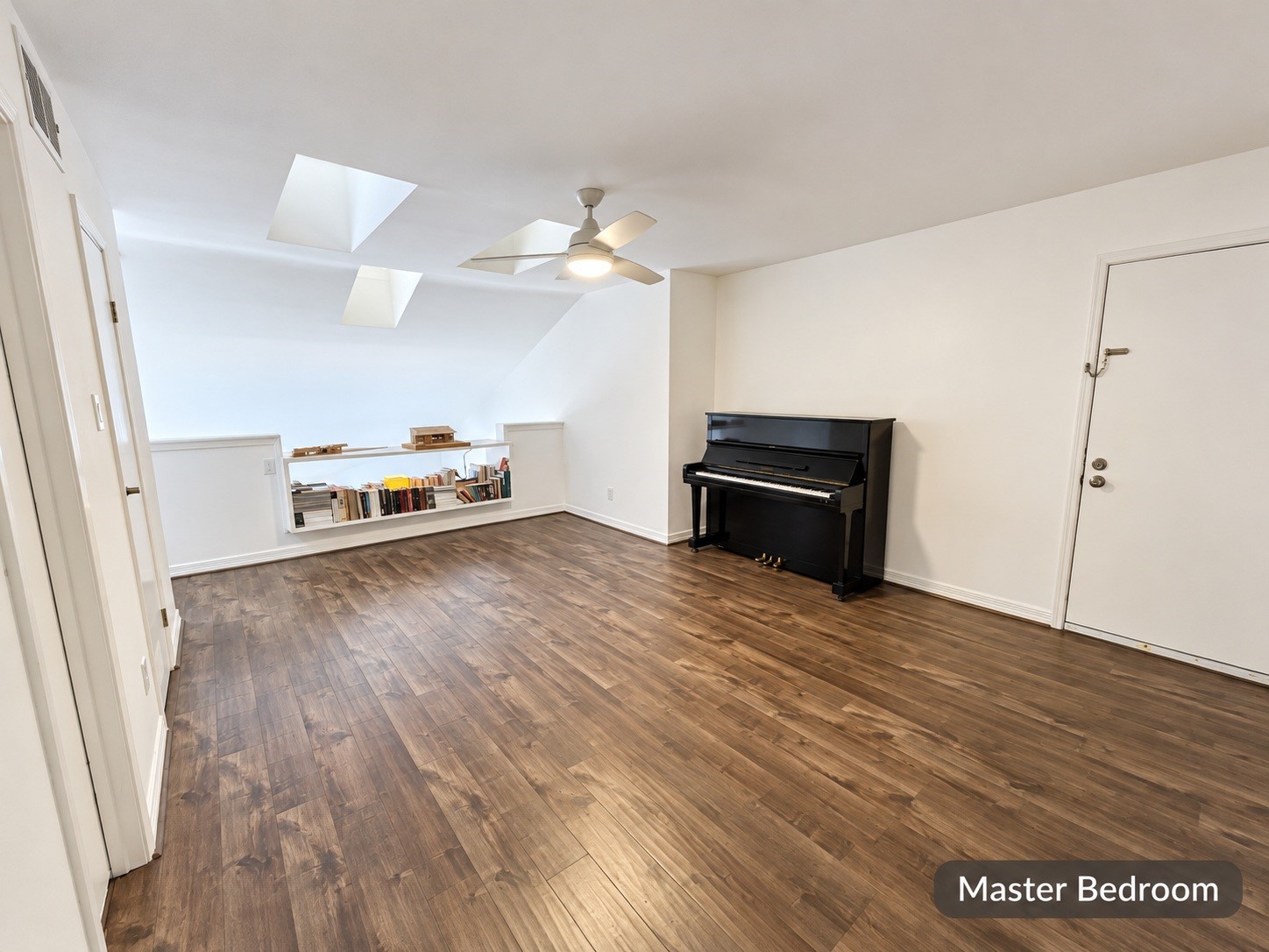10855 Meadowglen Lane 1128 Property Photo 18