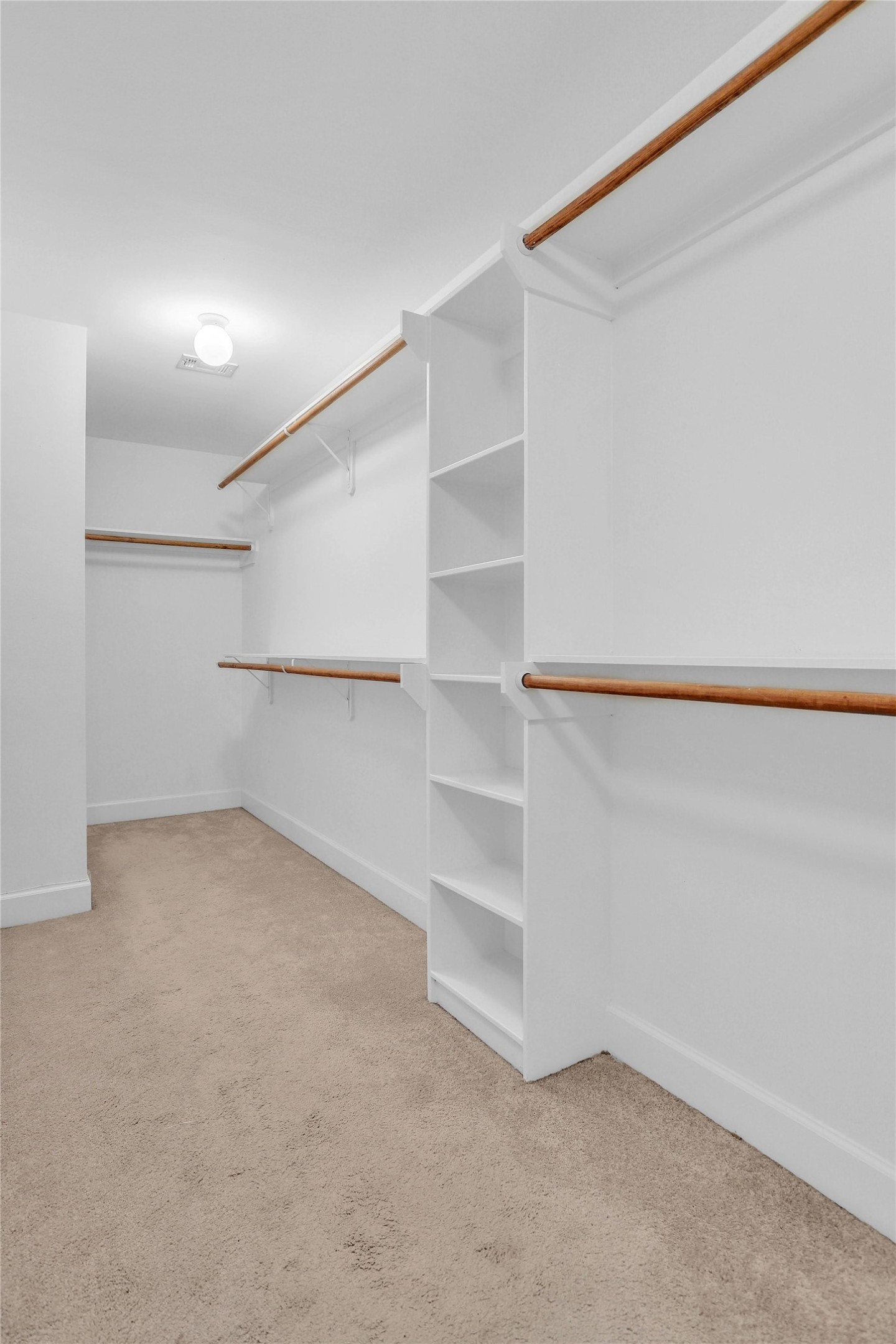 919 E 36th Street Property Photo 12