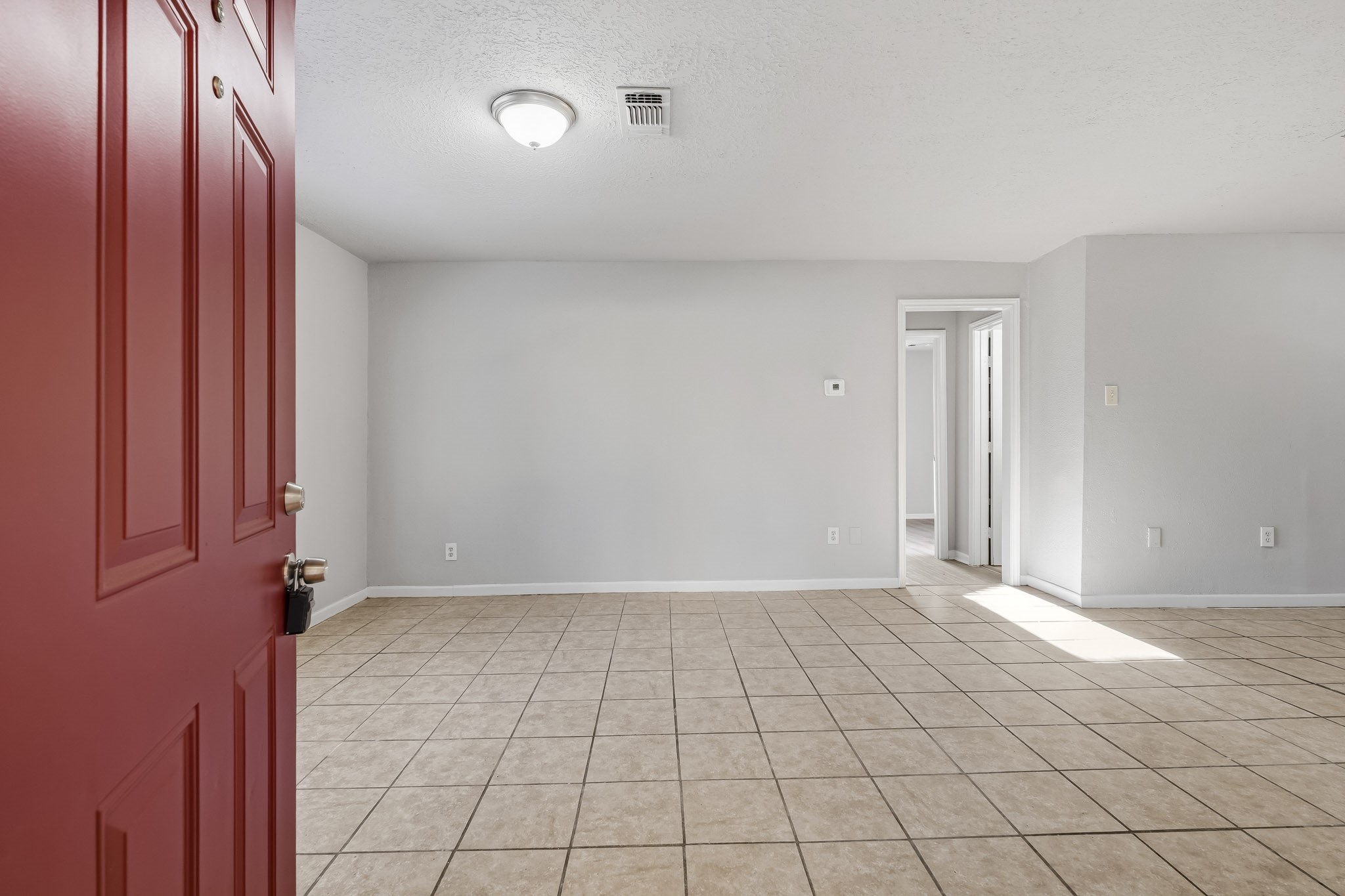 5418 Ridgeway Drive Property Photo 5