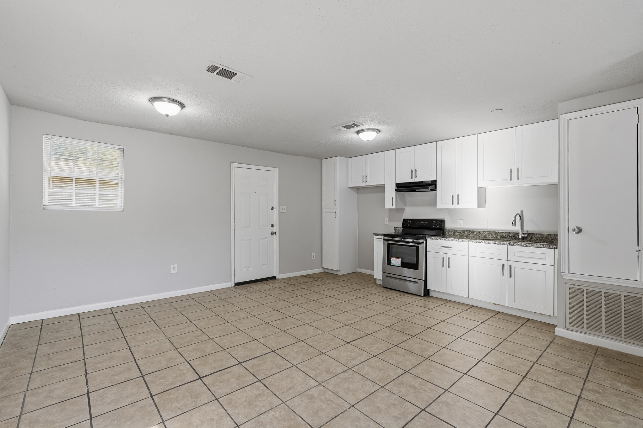 5418 Ridgeway Drive Property Photo 7
