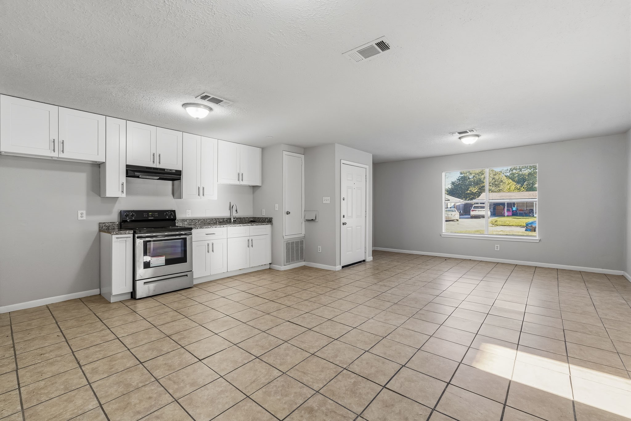 5418 Ridgeway Drive Property Photo 9