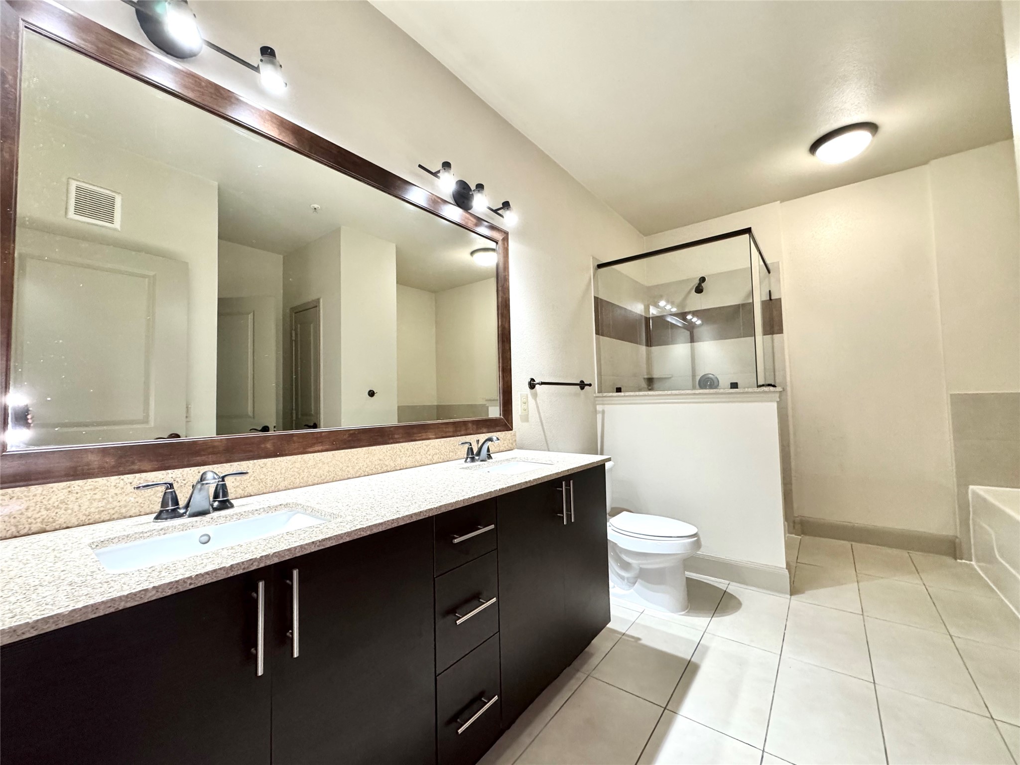 3788 Richmond Avenue 1256 Property Photo 9