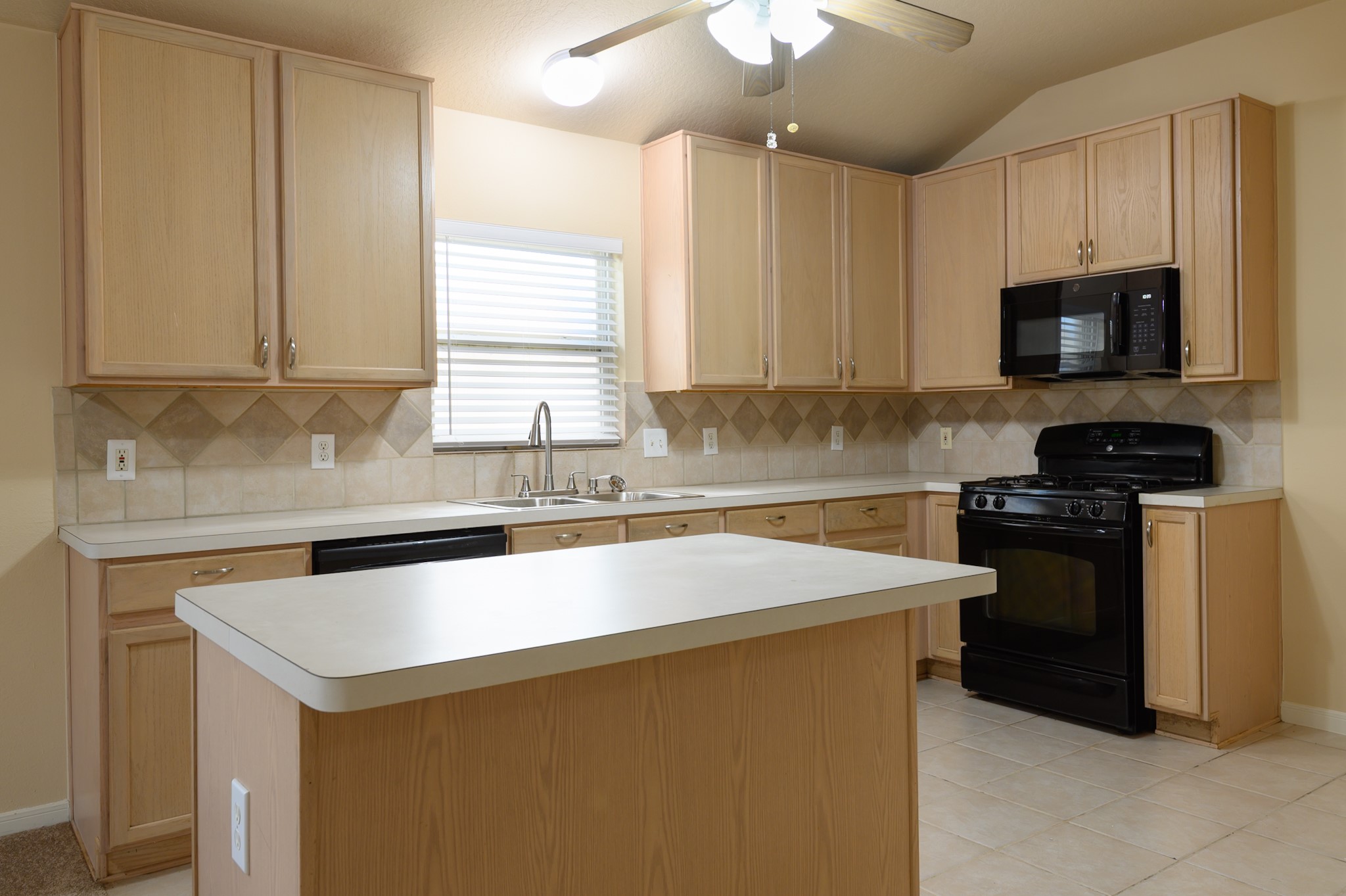 11815 S Brenton Knoll Drive Property Photo 6