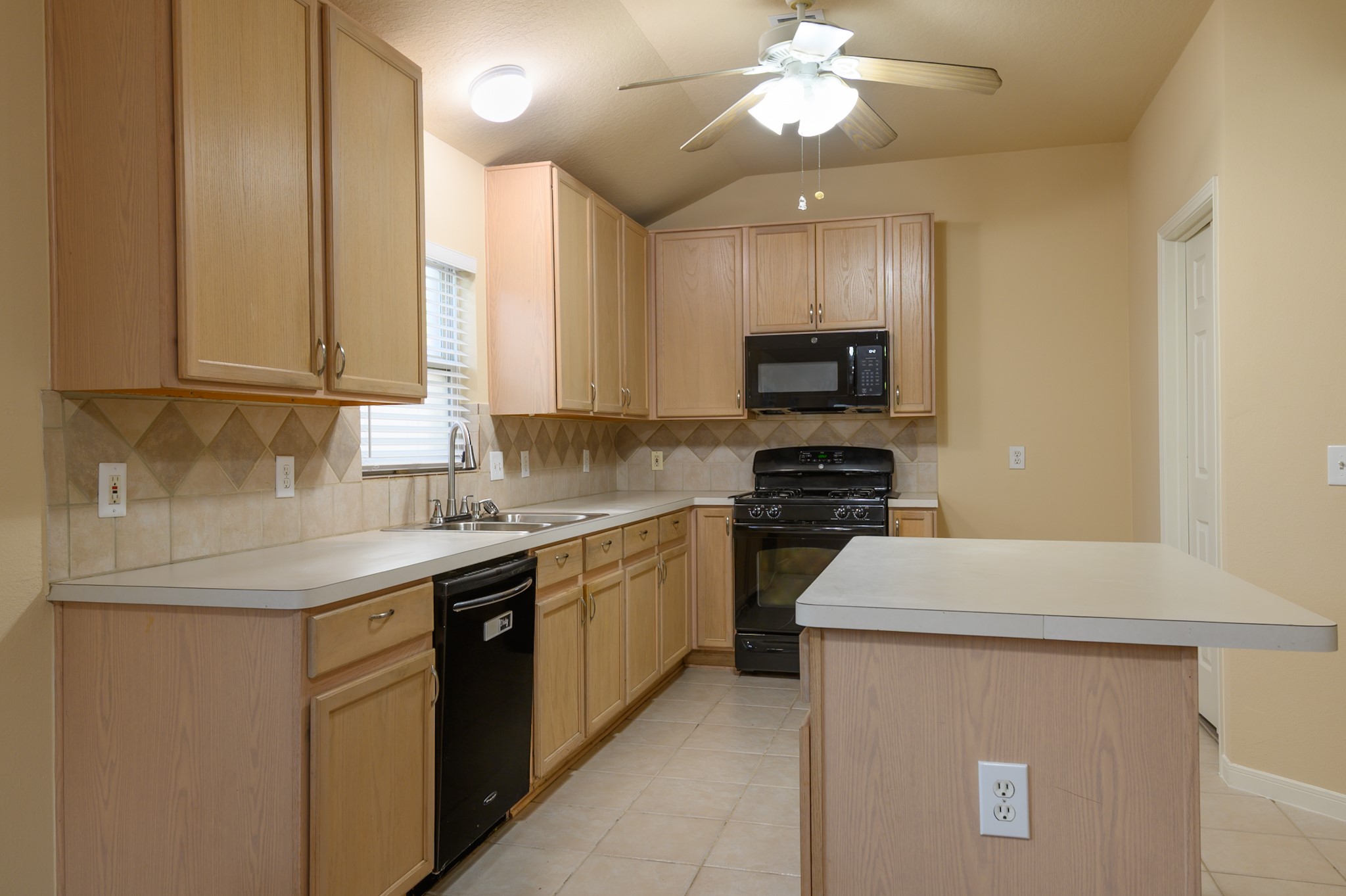 11815 S Brenton Knoll Drive Property Photo 7