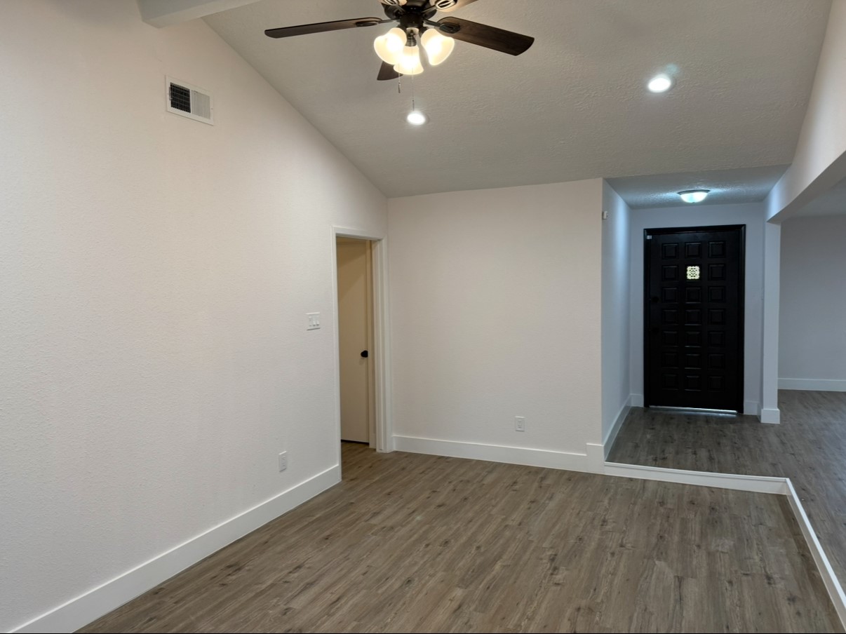 16814 Barcelona Drive Property Photo 14