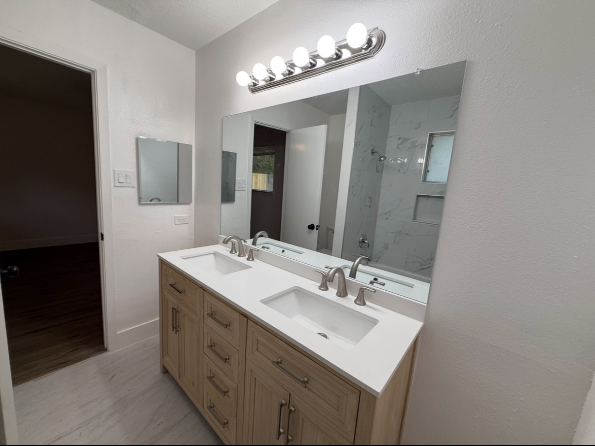 16814 Barcelona Drive Property Photo 21