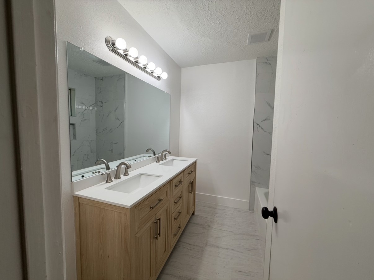 16814 Barcelona Drive Property Photo 22