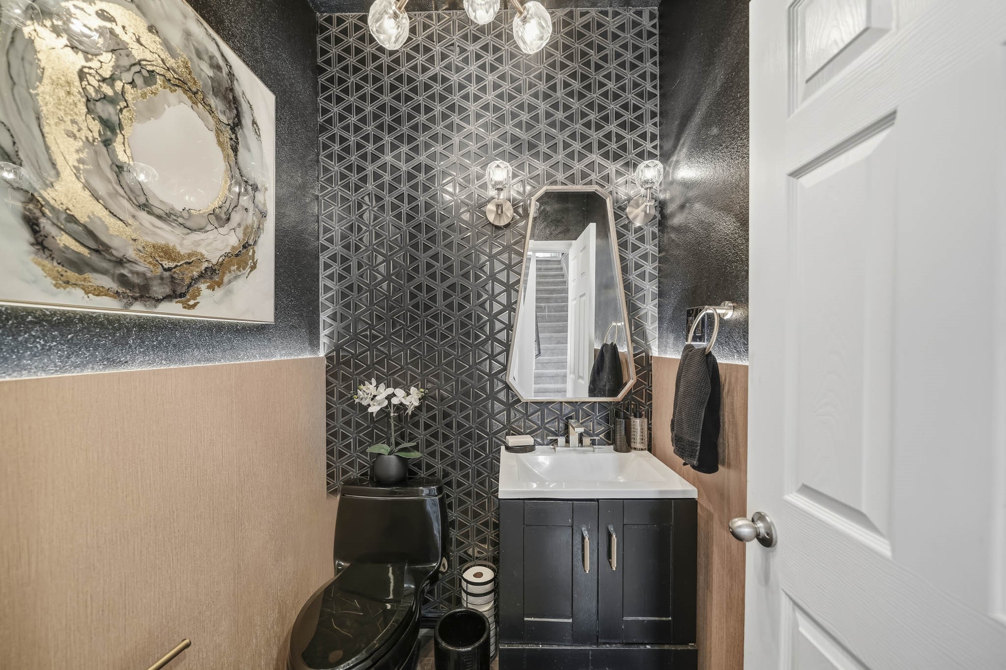 209 Sunray Creek Drive Property Photo 19