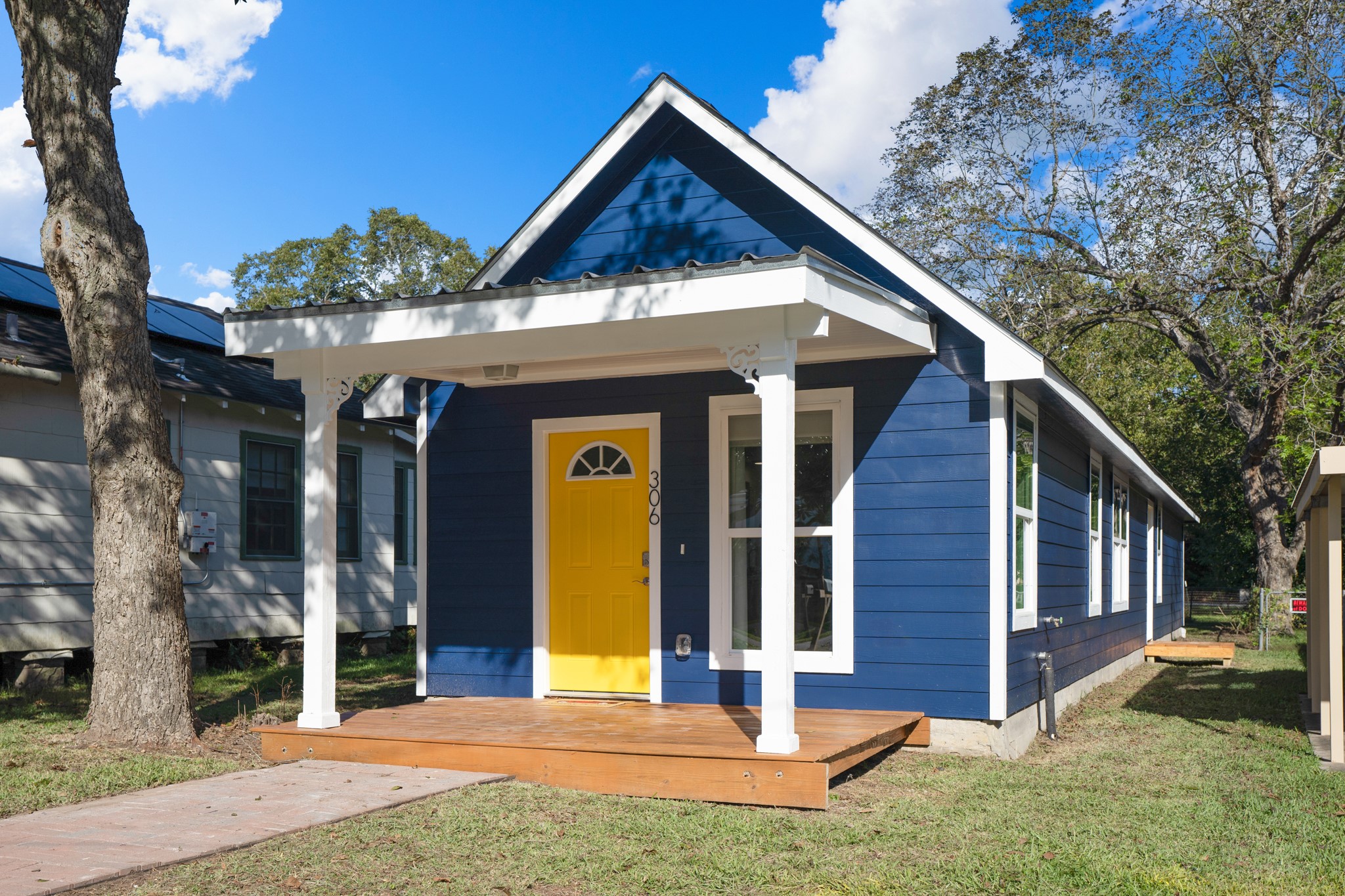 306 Foster Street Property Photo 1