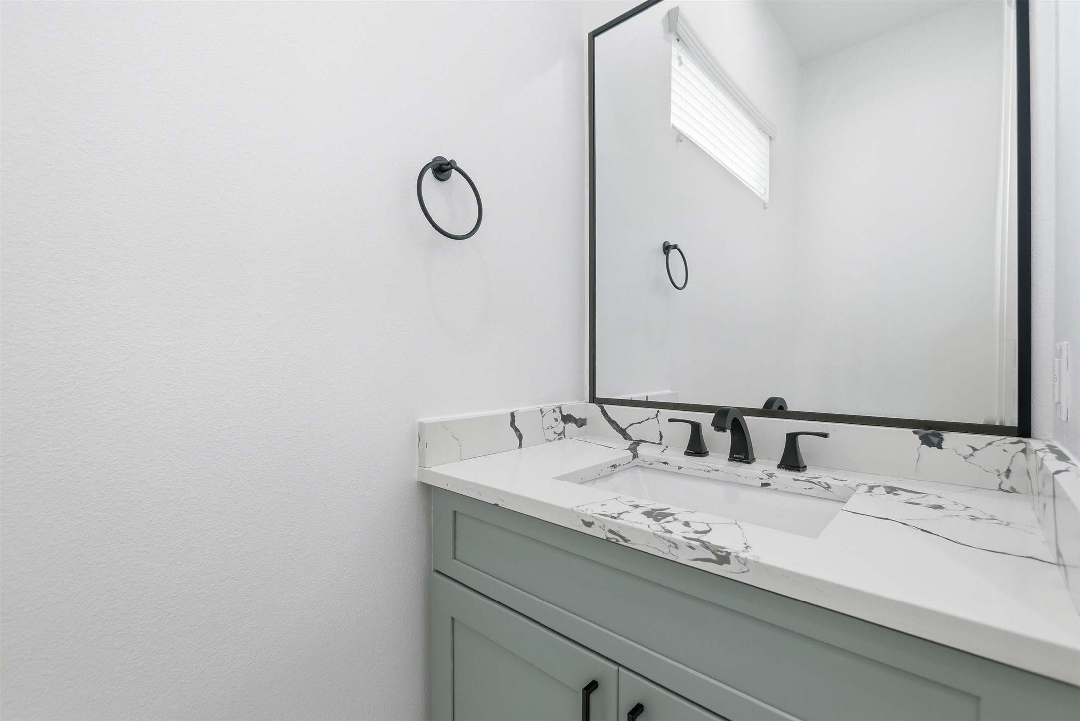 3034 Wayne Street A-b Property Photo 27