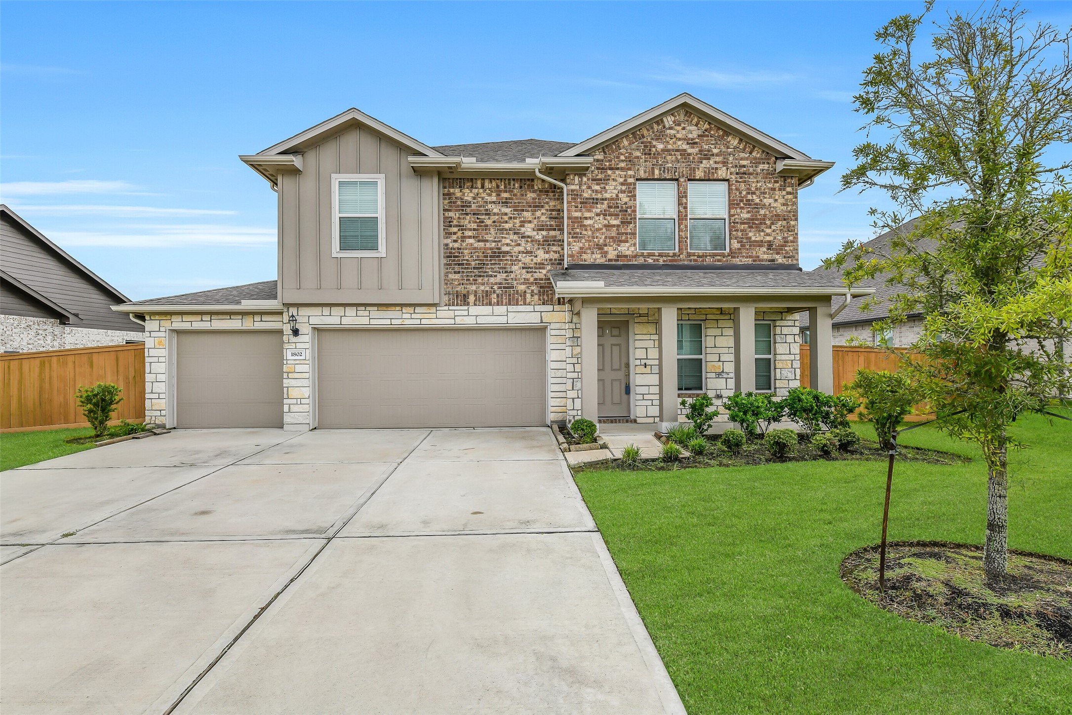 1802 Tioga View Drive Property Photo 1