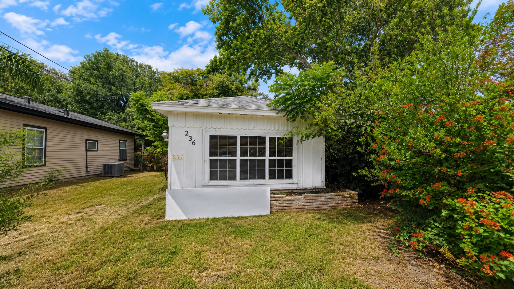 236 E Orchard Street Property Photo 1