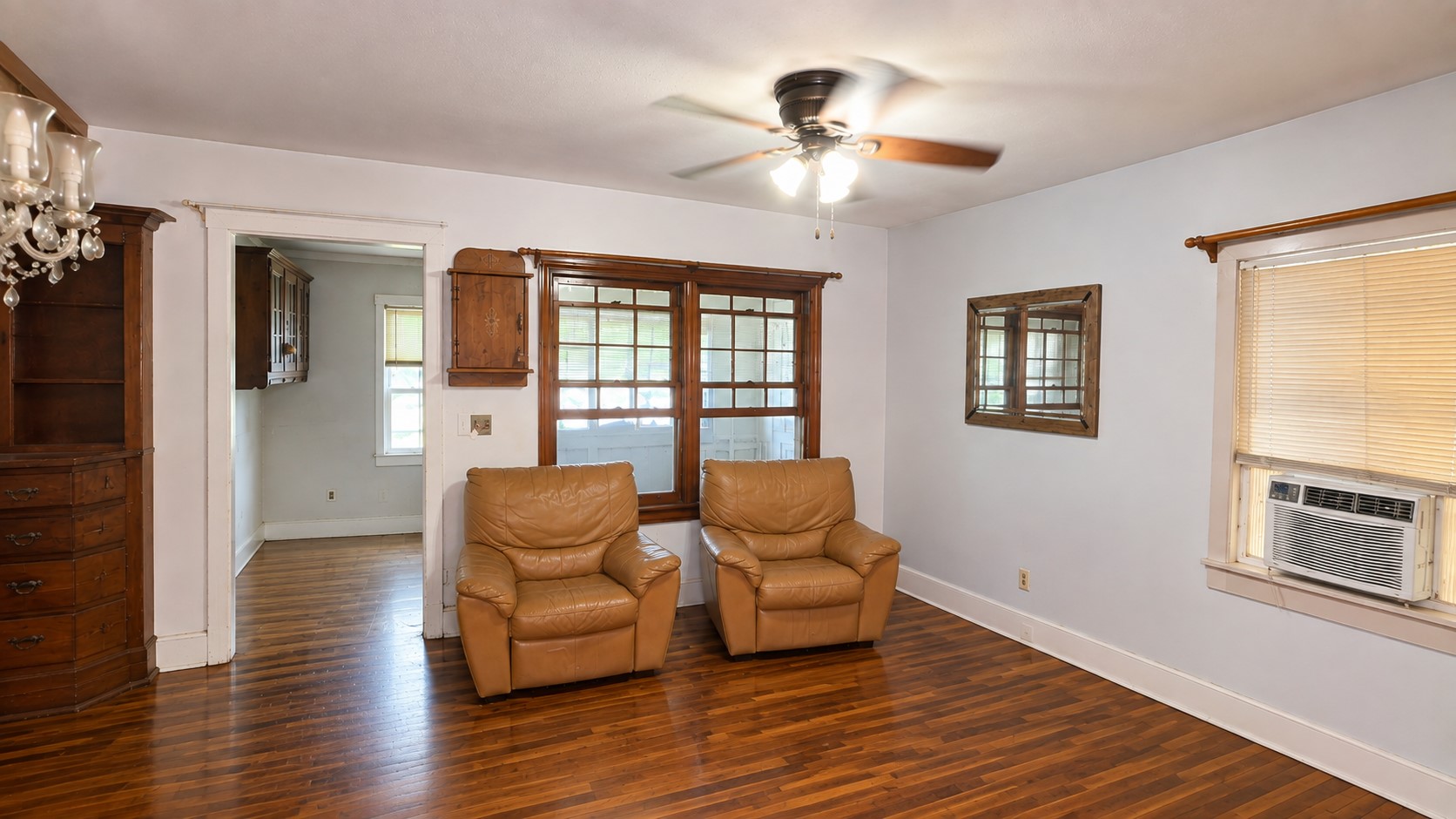 236 E Orchard Street Property Photo 3