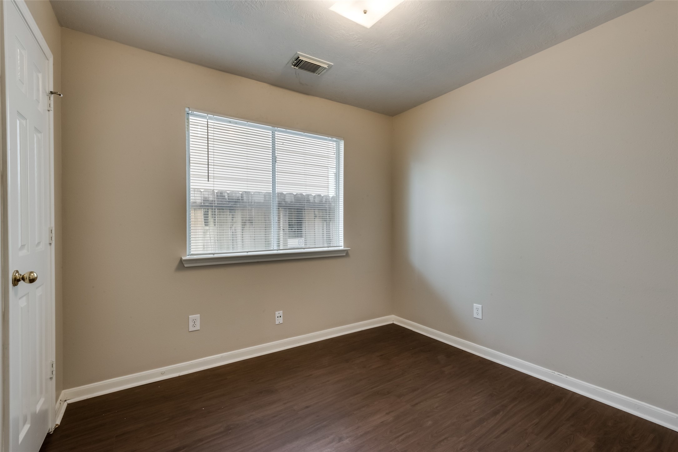 8342 Fuqua Gardens Drive Property Photo 10