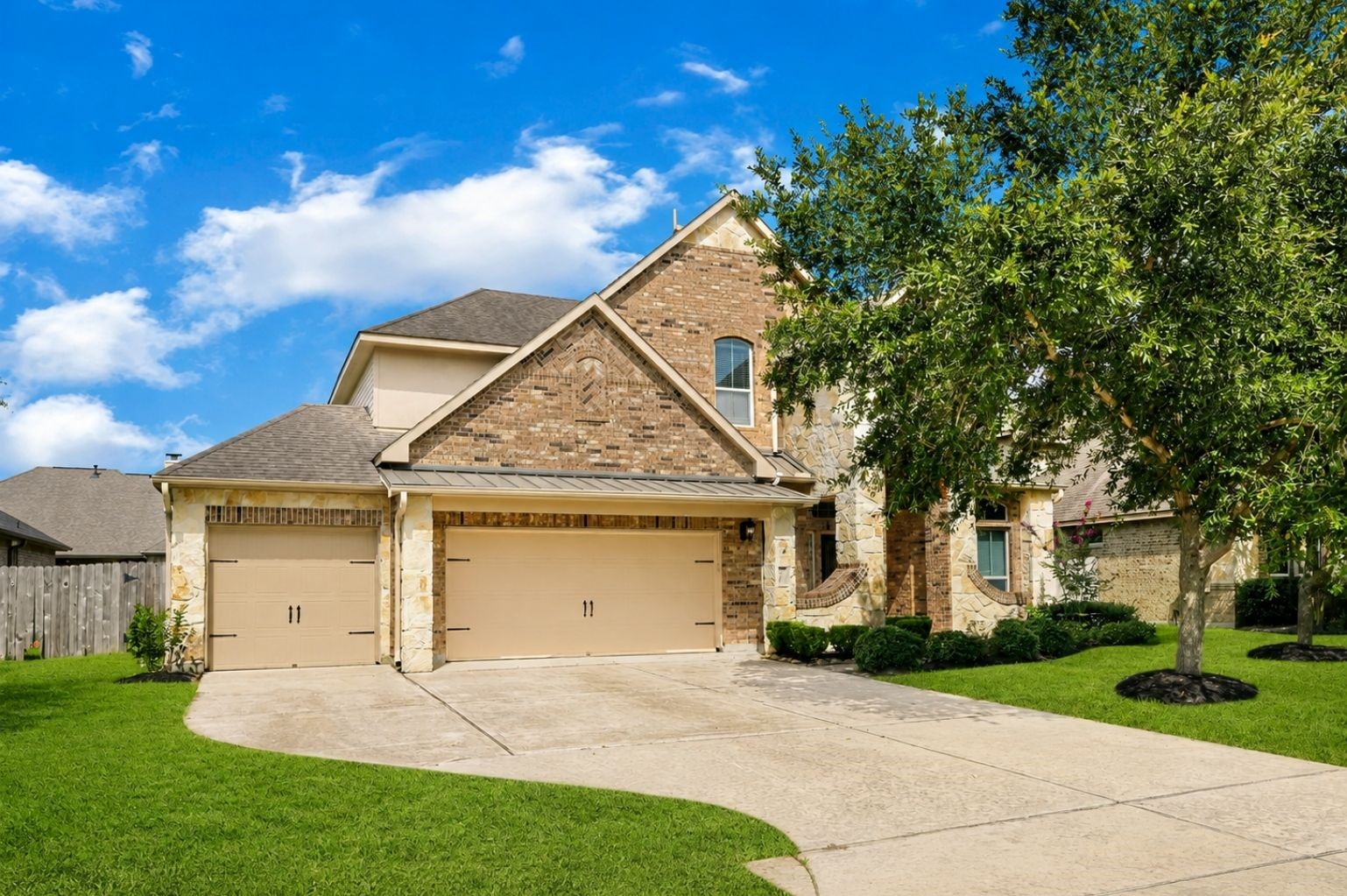 736 Somerset Landing Lane Property Photo 1