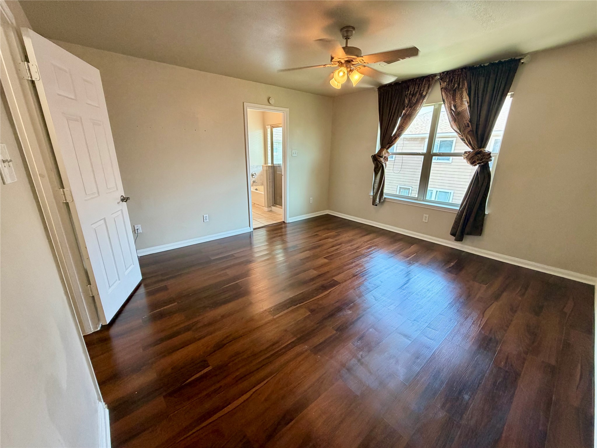 6026 Yorkglen Manor Lane Property Photo 13
