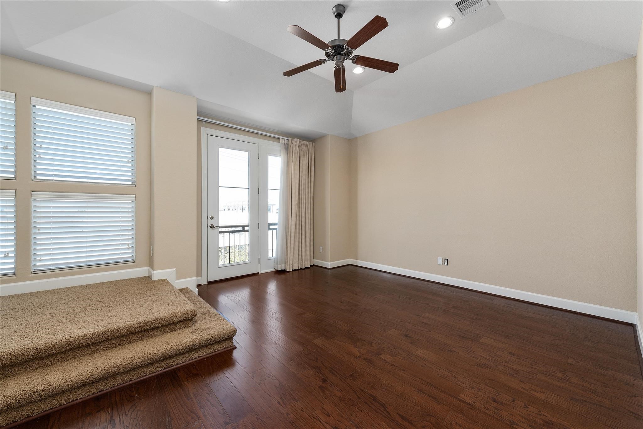 2814 Polk Street Property Photo 11